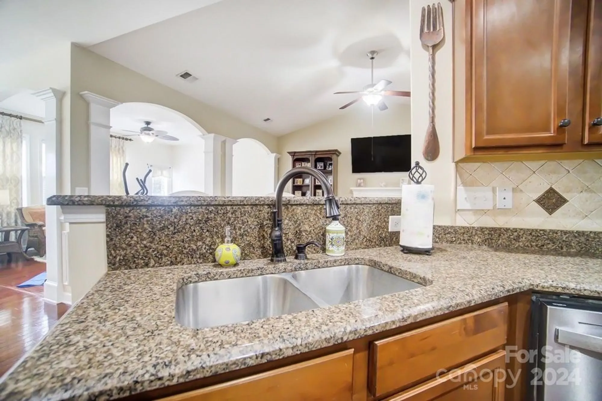 Property Slideshow image 28 of 47 | 8928 carneros creek rd, Charlotte, NC, 28214
