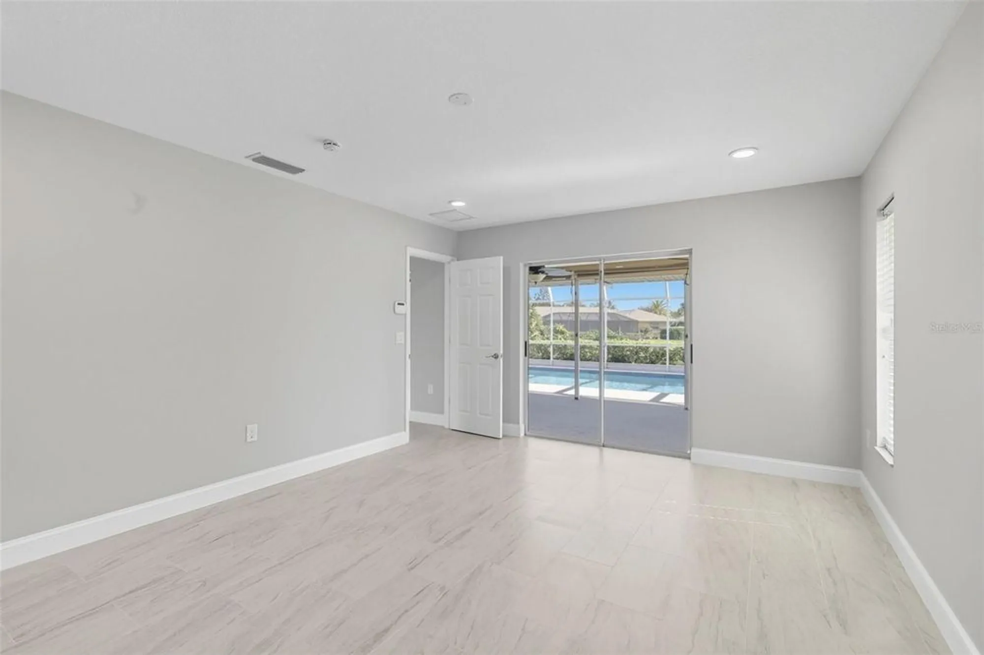 Property Slideshow image 39 of 61 | 6994 country lakes cir, Sarasota, FL, 34243