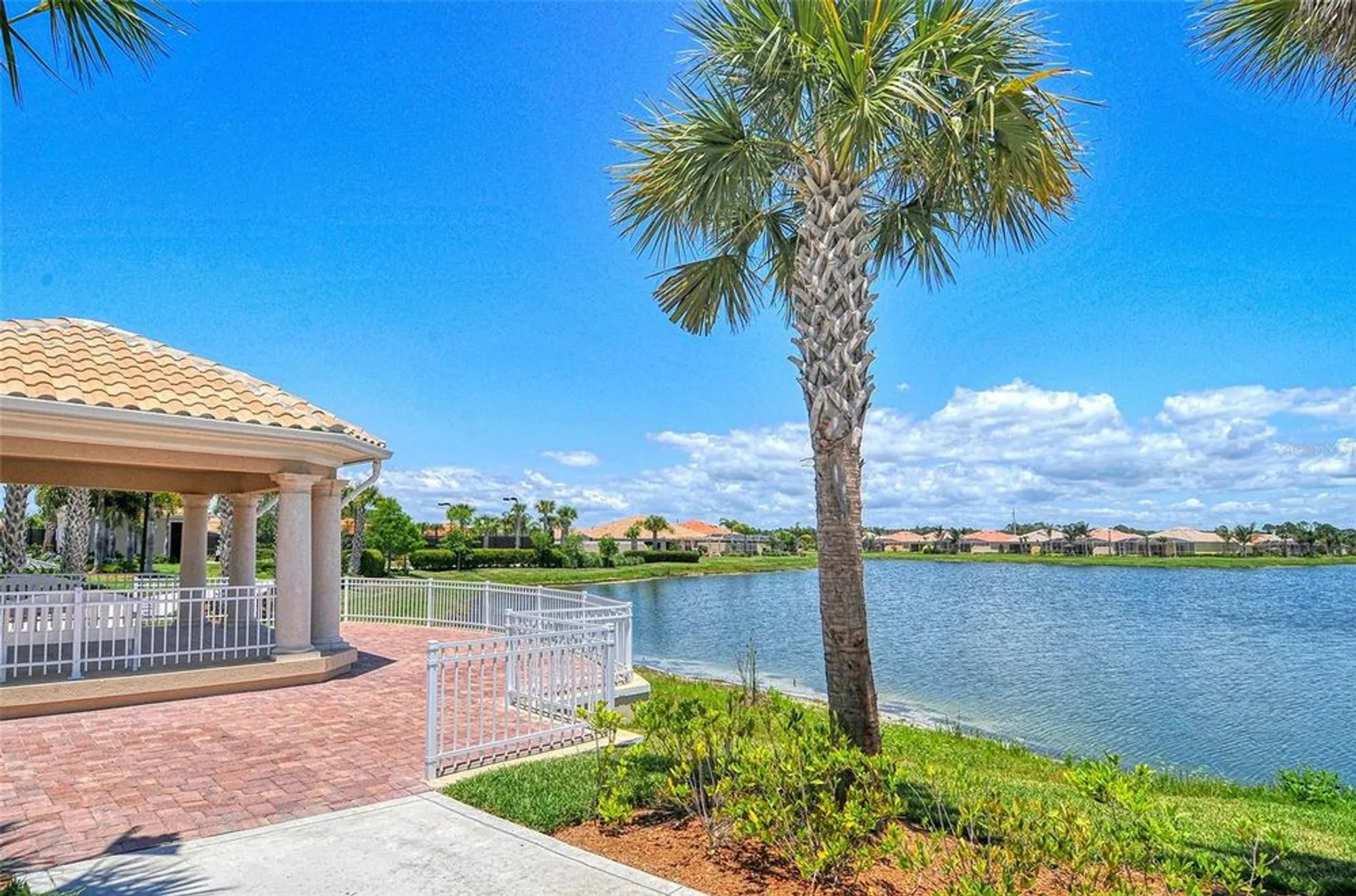 Property Slideshow image 35 of 49 | 1400 burgos dr, Sarasota, FL, 34238