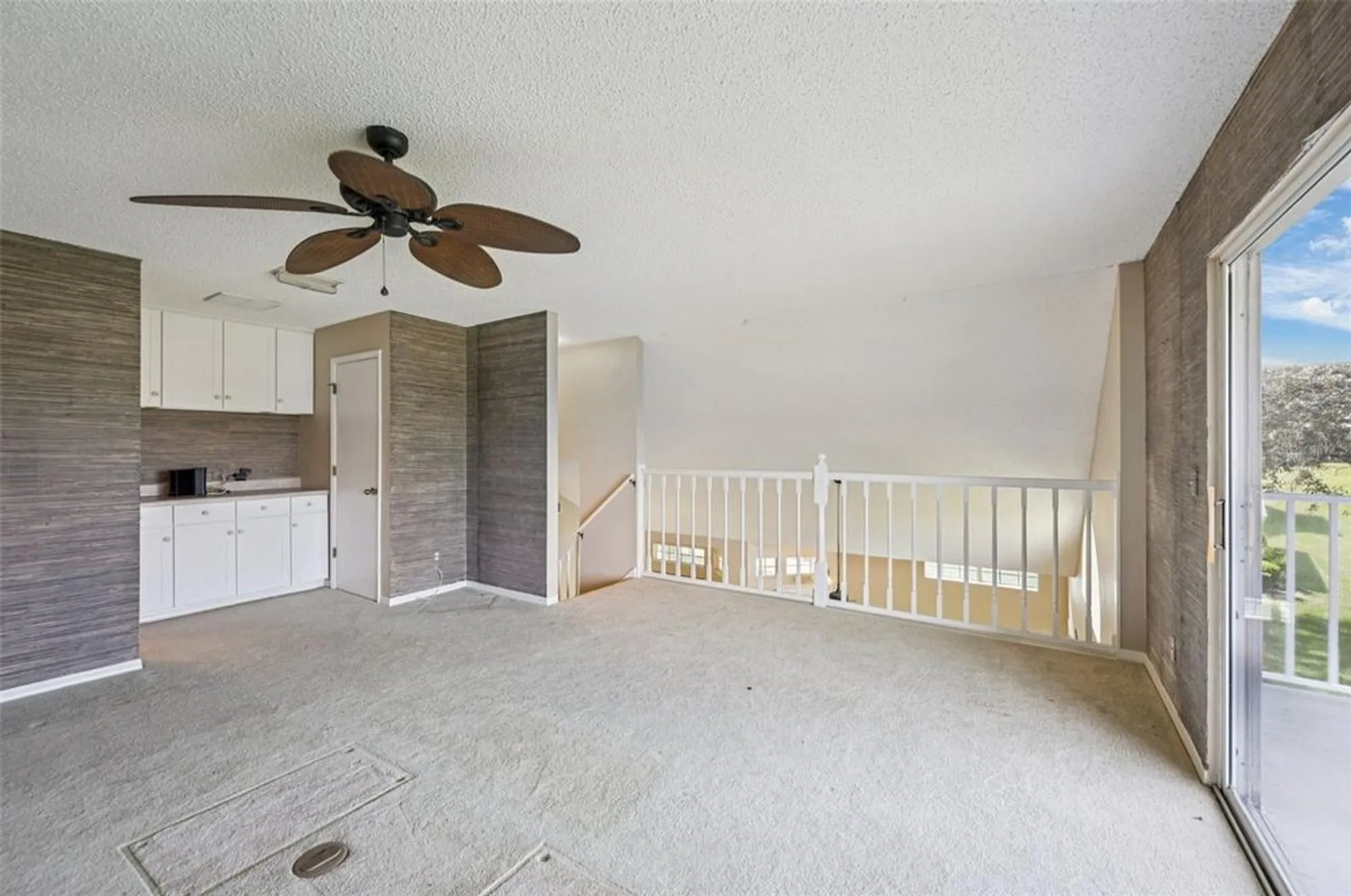 Property Slideshow image 34 of 70 | 675 masterpiece dr, Sun City Center, FL, 33573