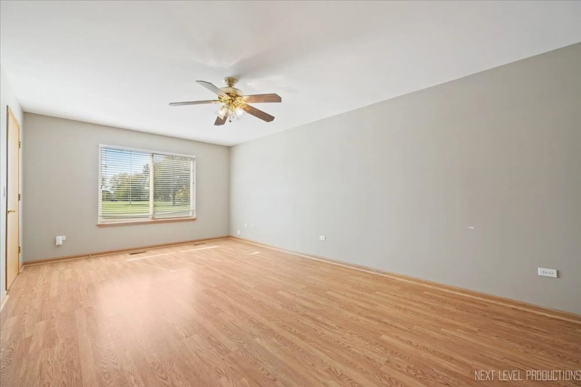 Property Slideshow image 15 of 26 | 14037 s tamarack dr, Plainfield, IL, 60544