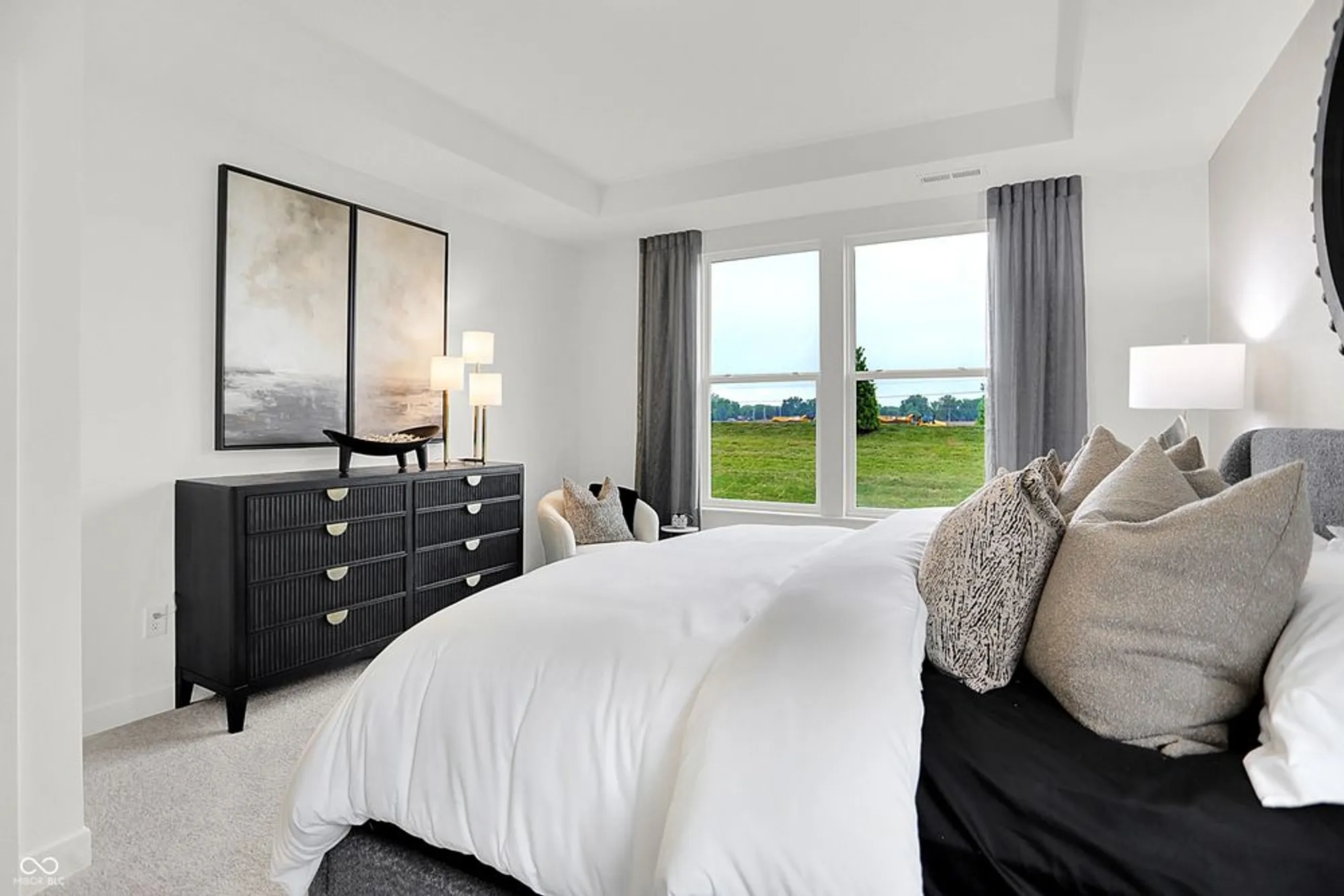 Property Slideshow image 20 of 31 | 5339 nettleton way, Avon, IN, 46123