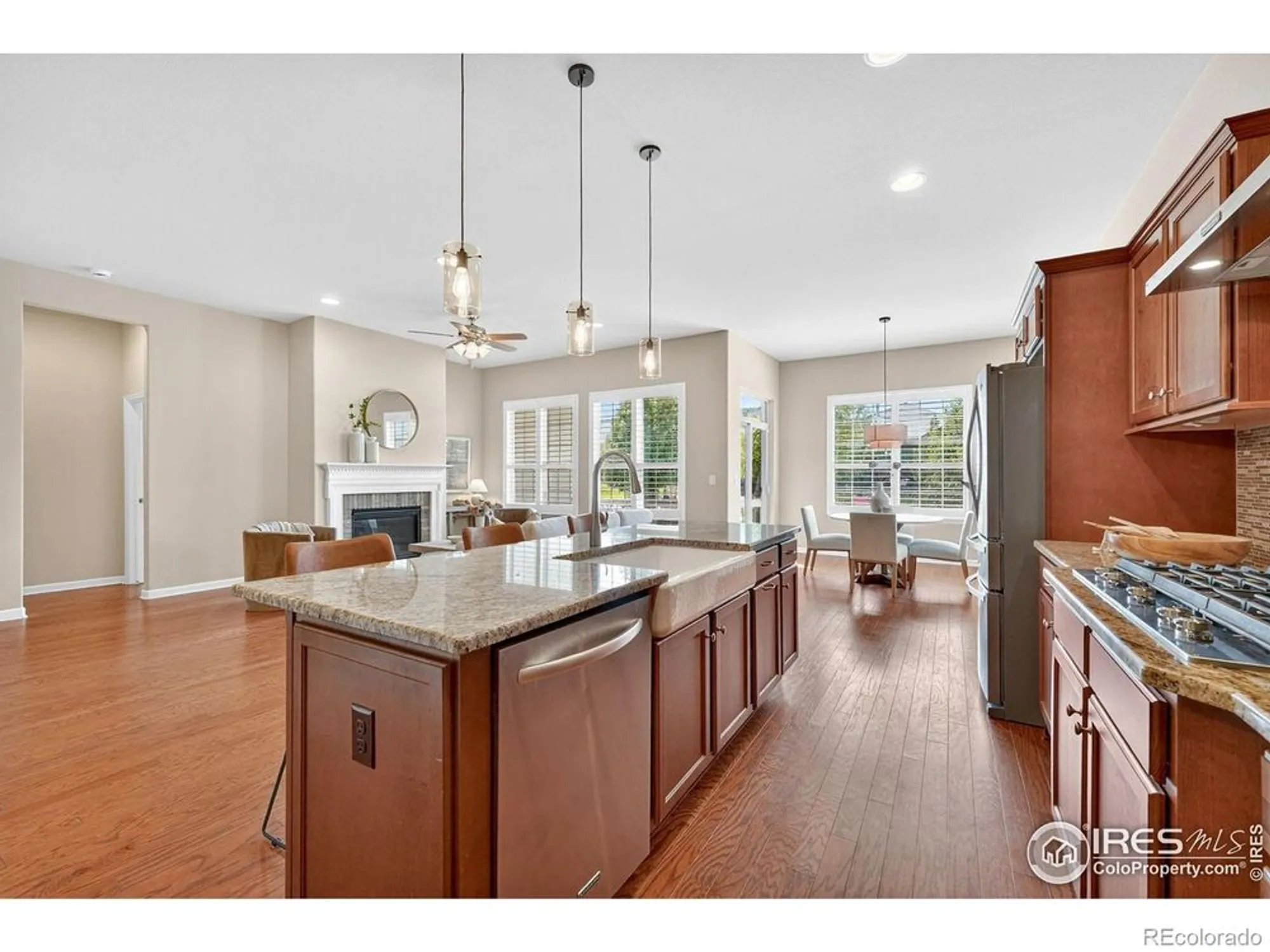 Property Slideshow image 13 of 44 | 15875 wild horse dr, Broomfield, CO, 80023