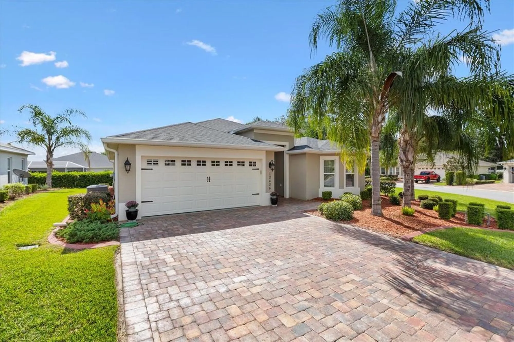 Property Slideshow image 2 of 41 | 10404 silver maple ave, Oxford, FL, 34484