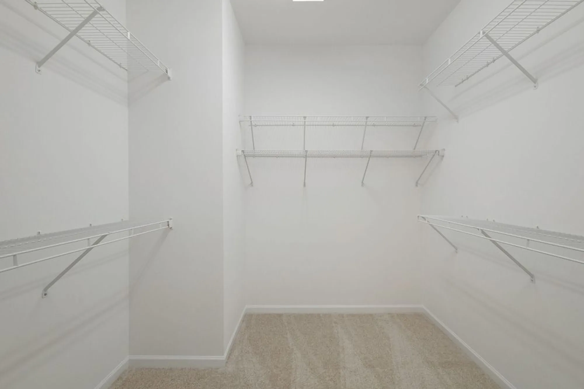 Property Slideshow image 10 of 26 | 2573 venetian ln, Elgin, IL, 60124