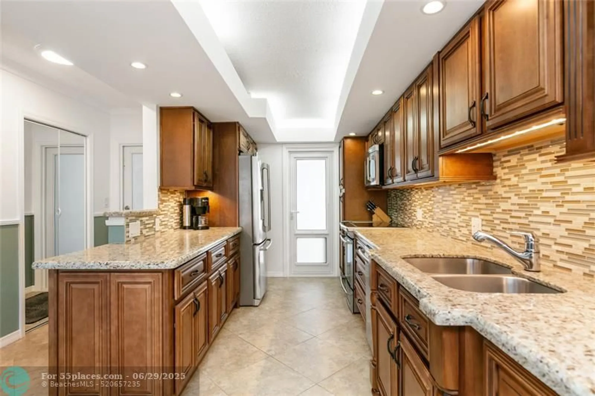 Property Slideshow image 6 of 39 | 2731 ne 14th street cswy 605, Pompano Beach, FL, 33062