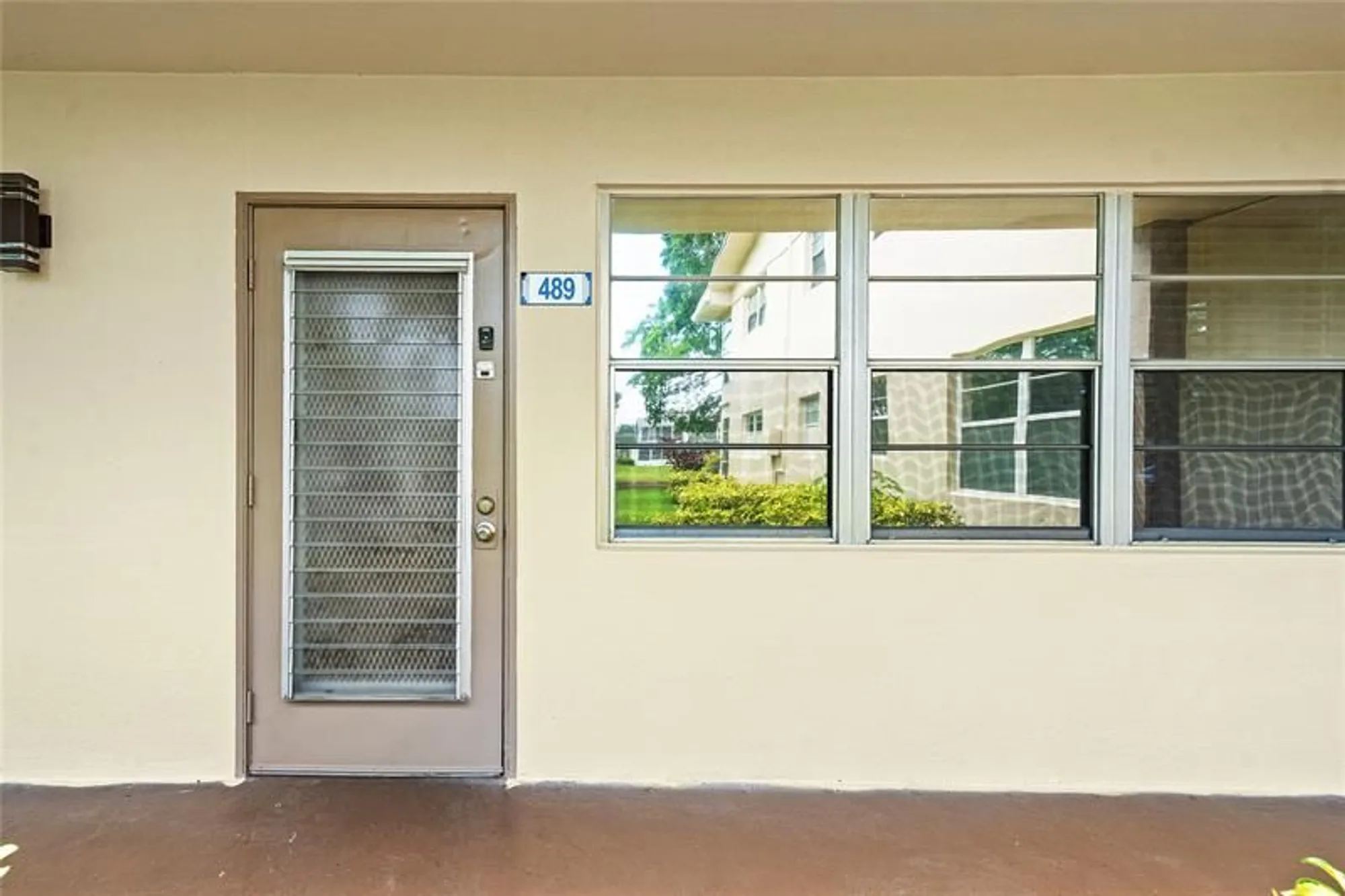 Property Slideshow image 2 of 20 | 489 tilford w # 489, Deerfield Beach, FL, 33442
