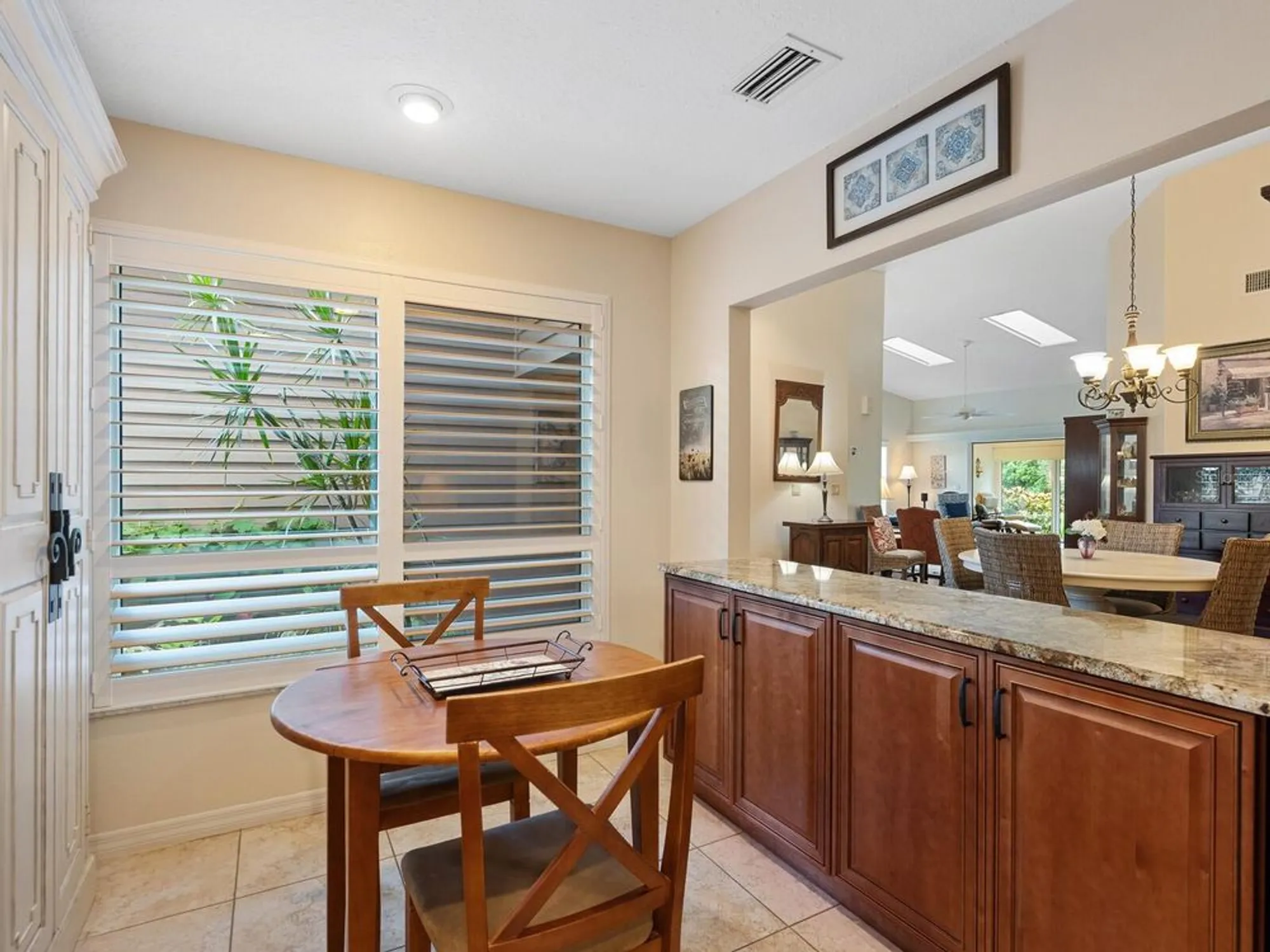 Property Slideshow image 20 of 44 | 4004 wilshire cir 89, Sarasota, FL, 34238