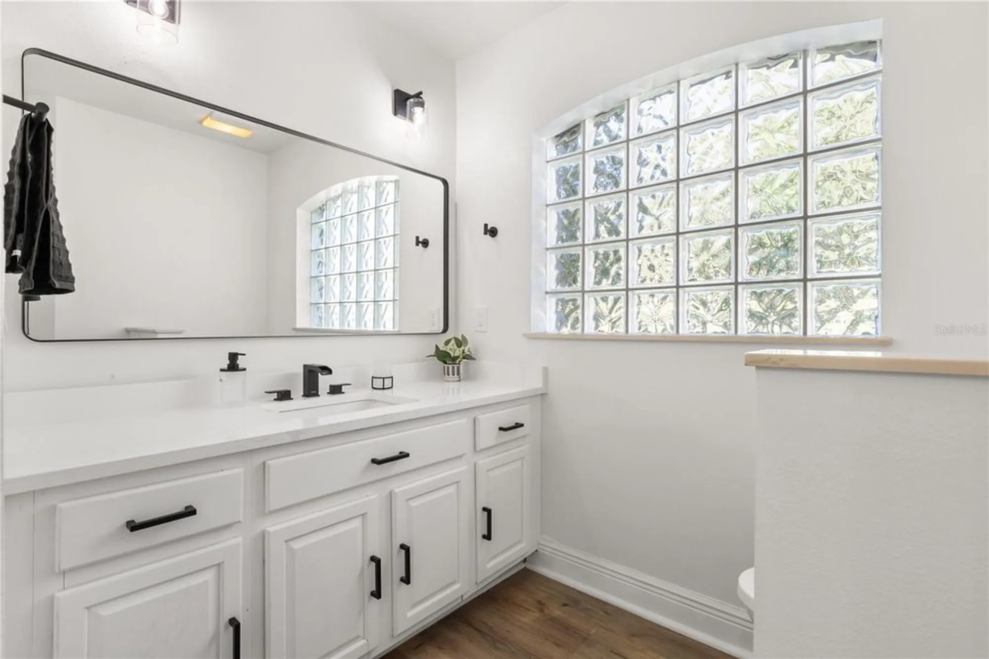 Property Slideshow image 17 of 42 | 39634 harbor hills blvd, Lady Lake, FL, 32159