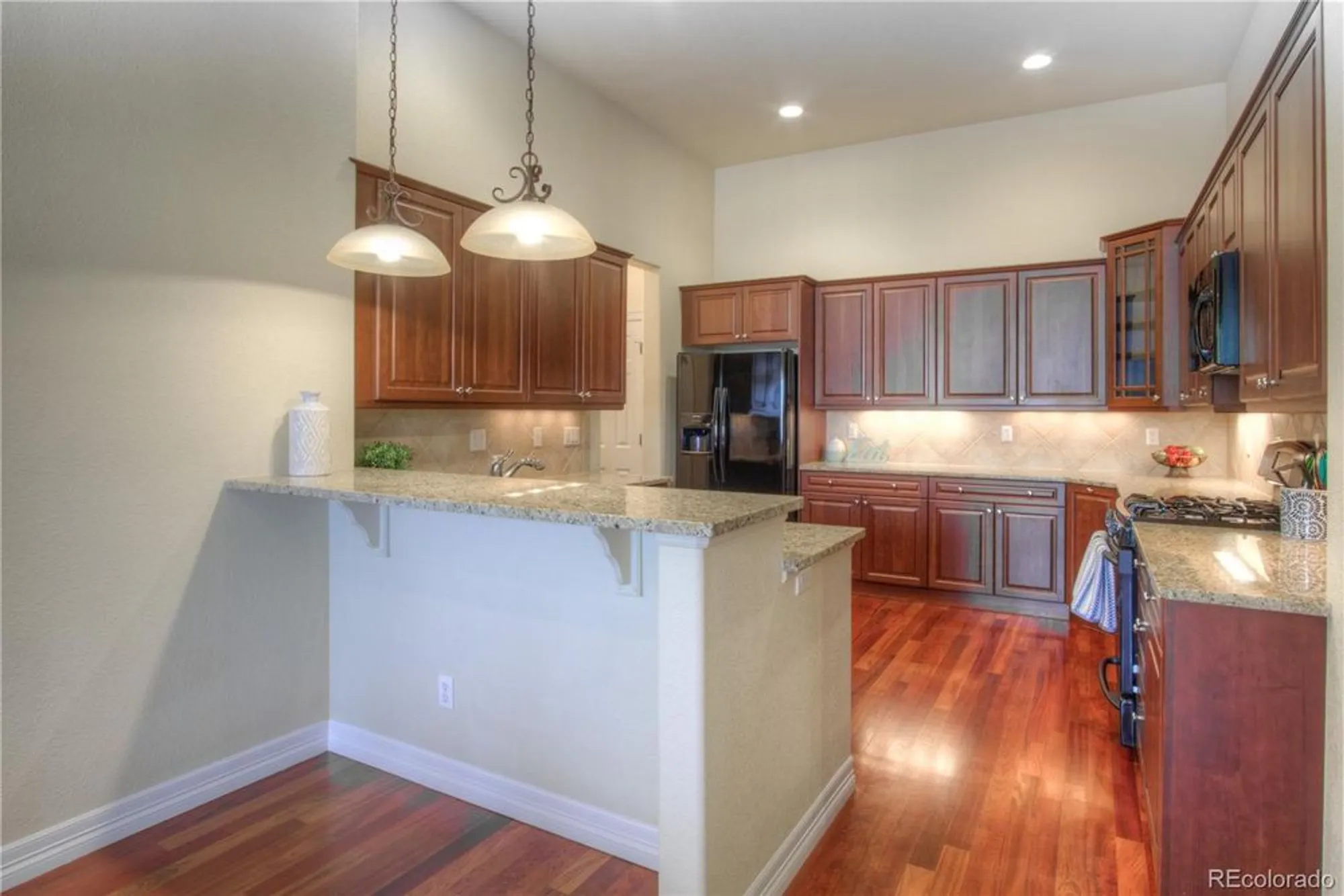 Property Slideshow image 14 of 49 | 8594 w quarto ave, Littleton, CO, 80128