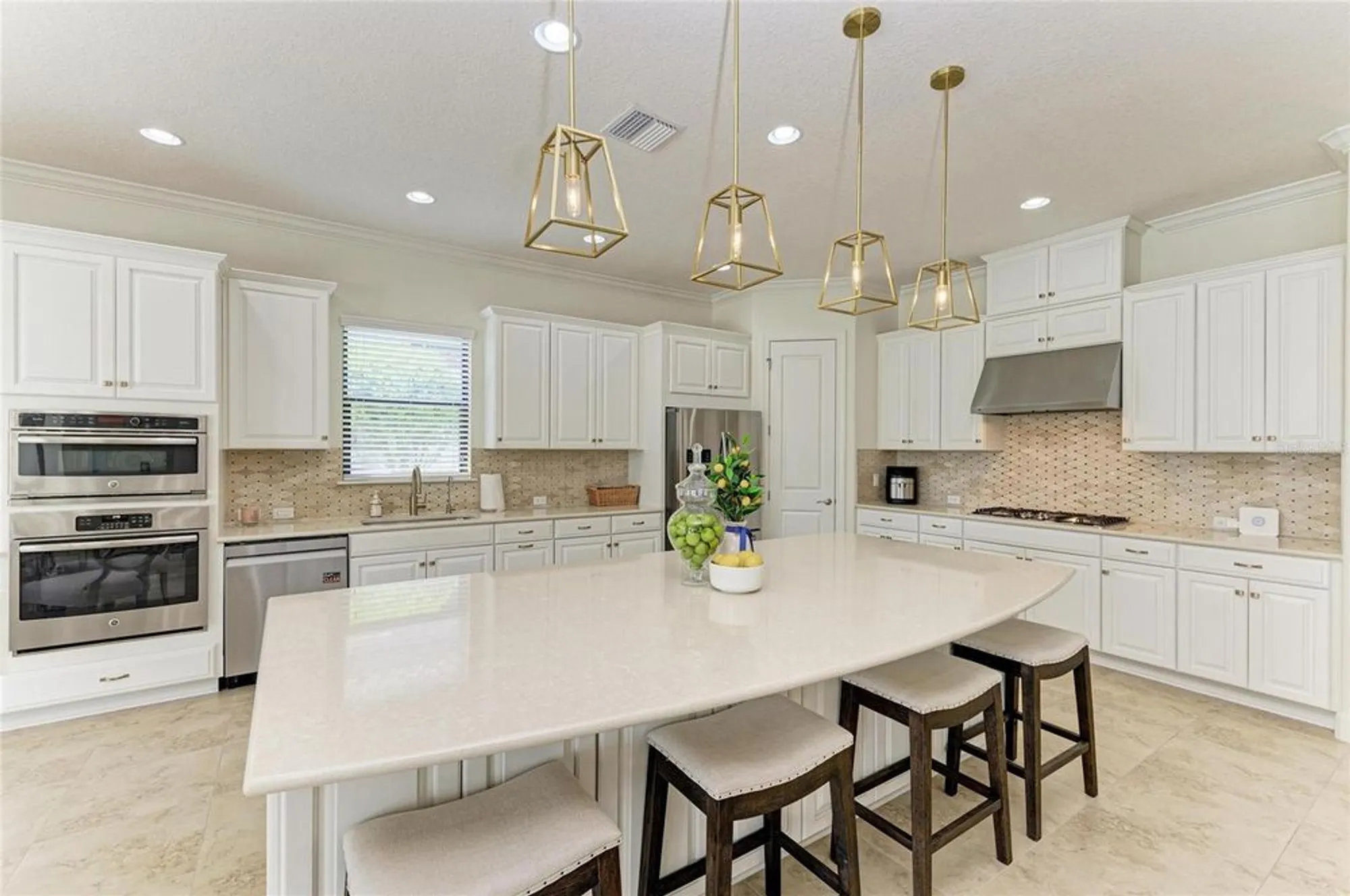 Property Slideshow image 19 of 94 | 4632 benito ct, Lakewood Ranch, FL, 34211