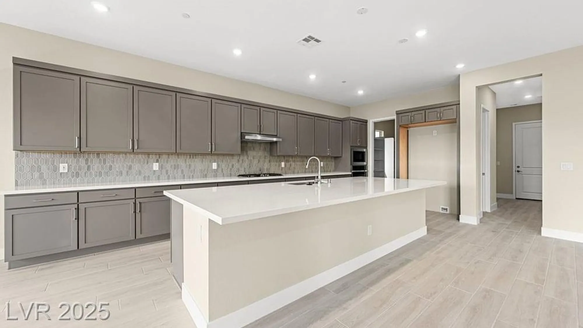 Property Slideshow image 36 of 48 | 237 paraggi bay dr, Henderson, NV, 89011