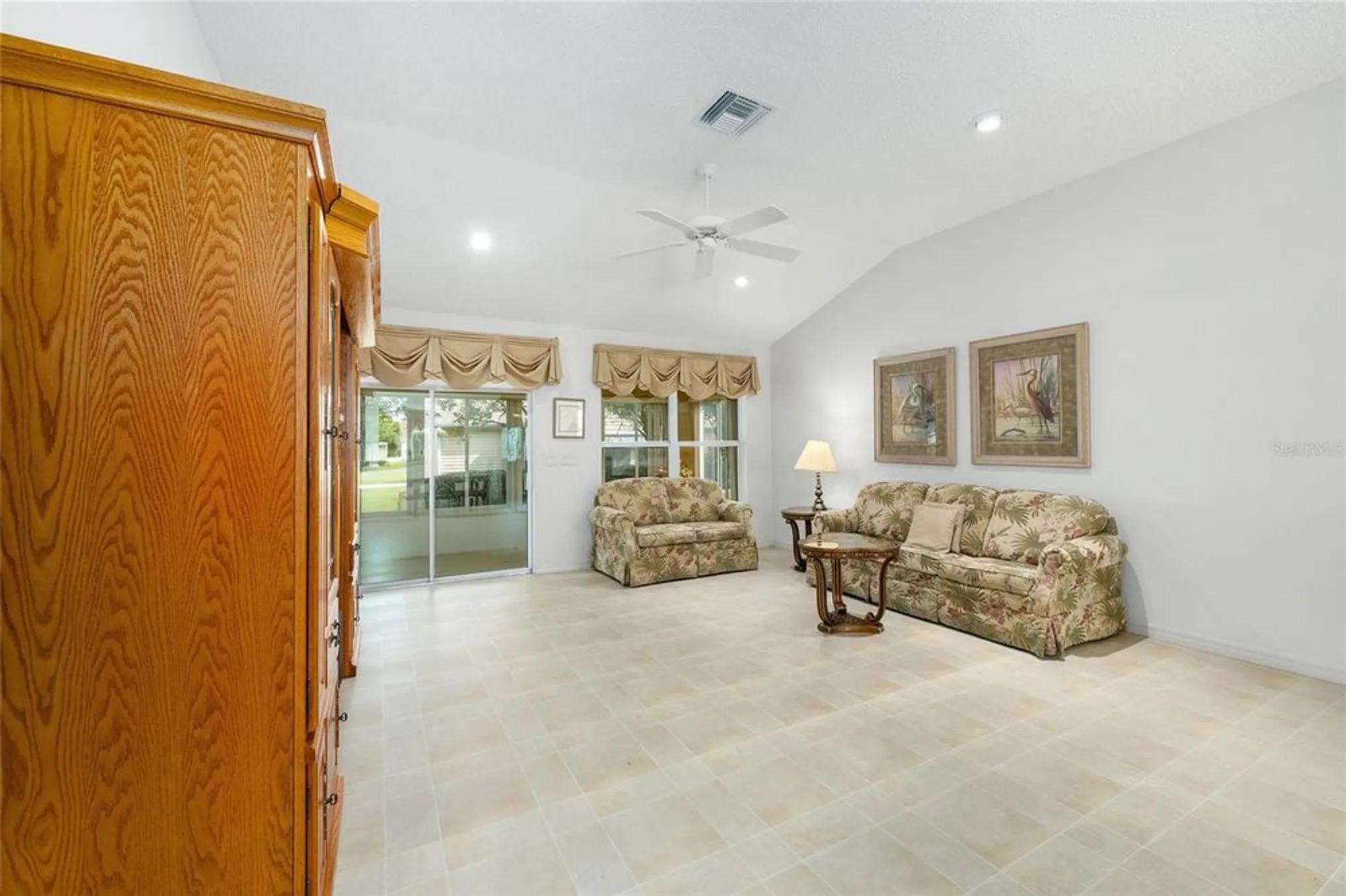 Property Slideshow image 18 of 47 | 8368 se 176th lawson loop, The Villages, FL, 32162