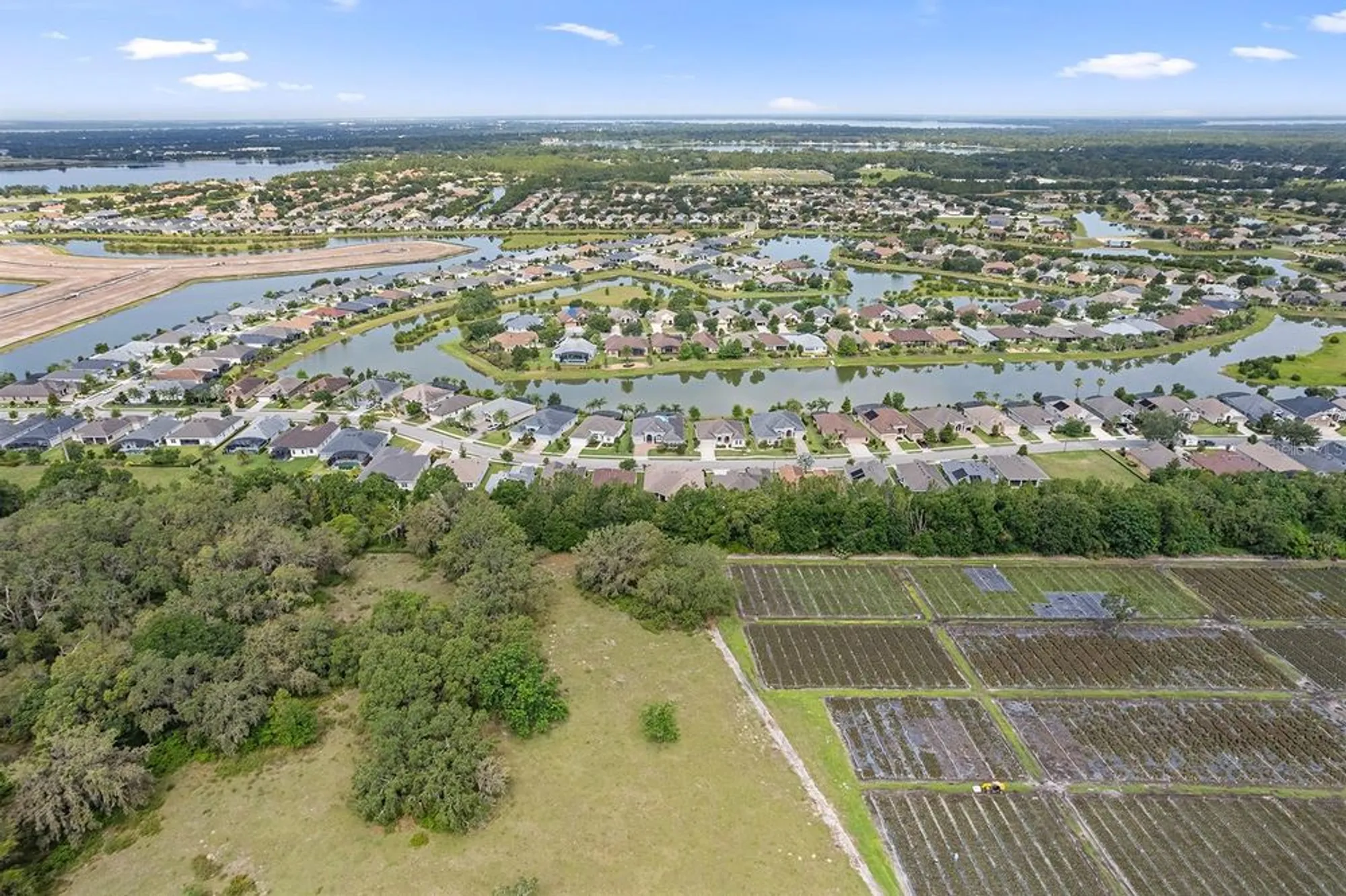 Property Slideshow image 37 of 53 | 8348 bridgeport bay cir, Mount Dora, FL, 32757