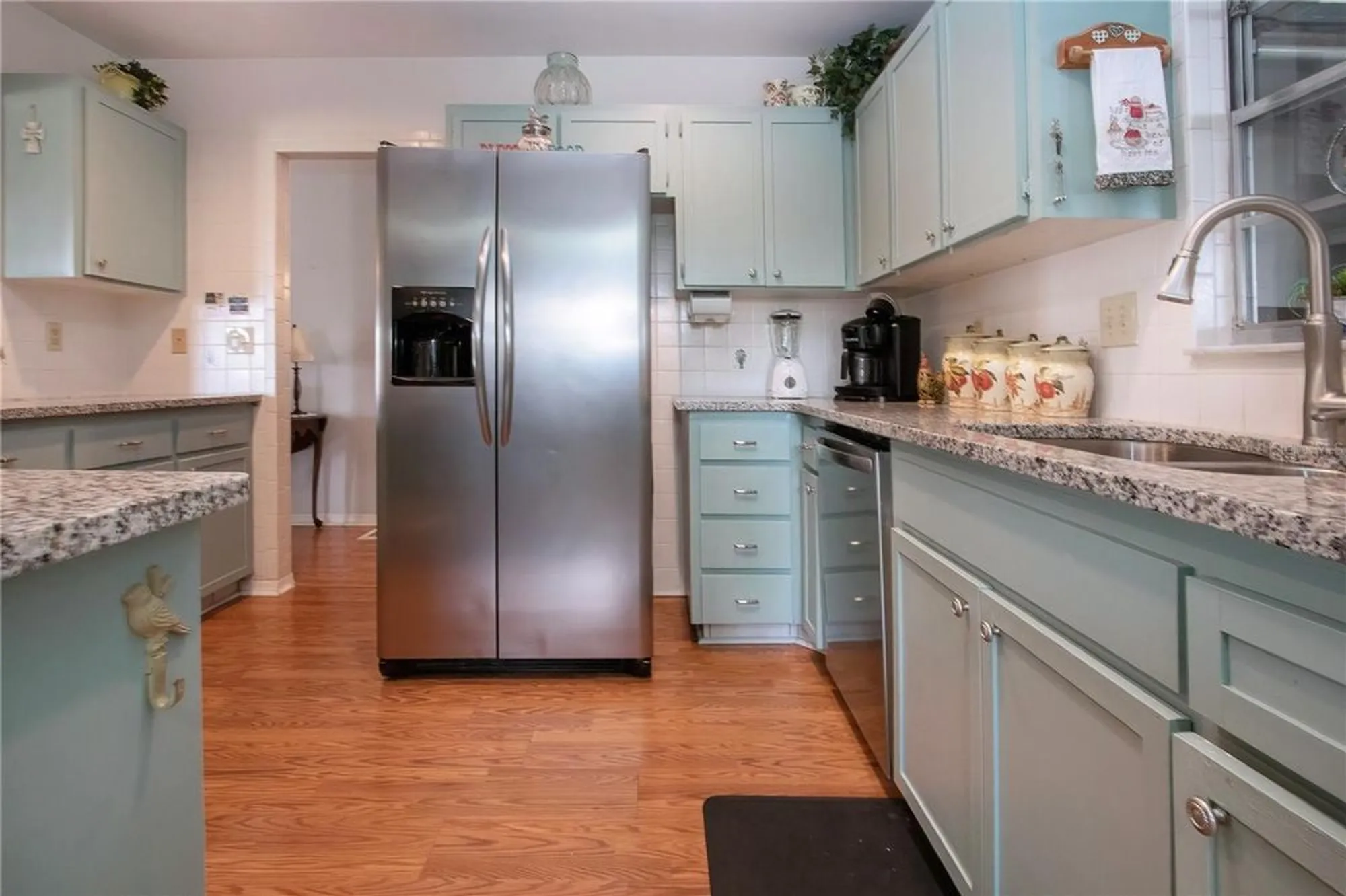 Property Slideshow image 19 of 49 | 1201 bluewater dr, Sun City Center, FL, 33573