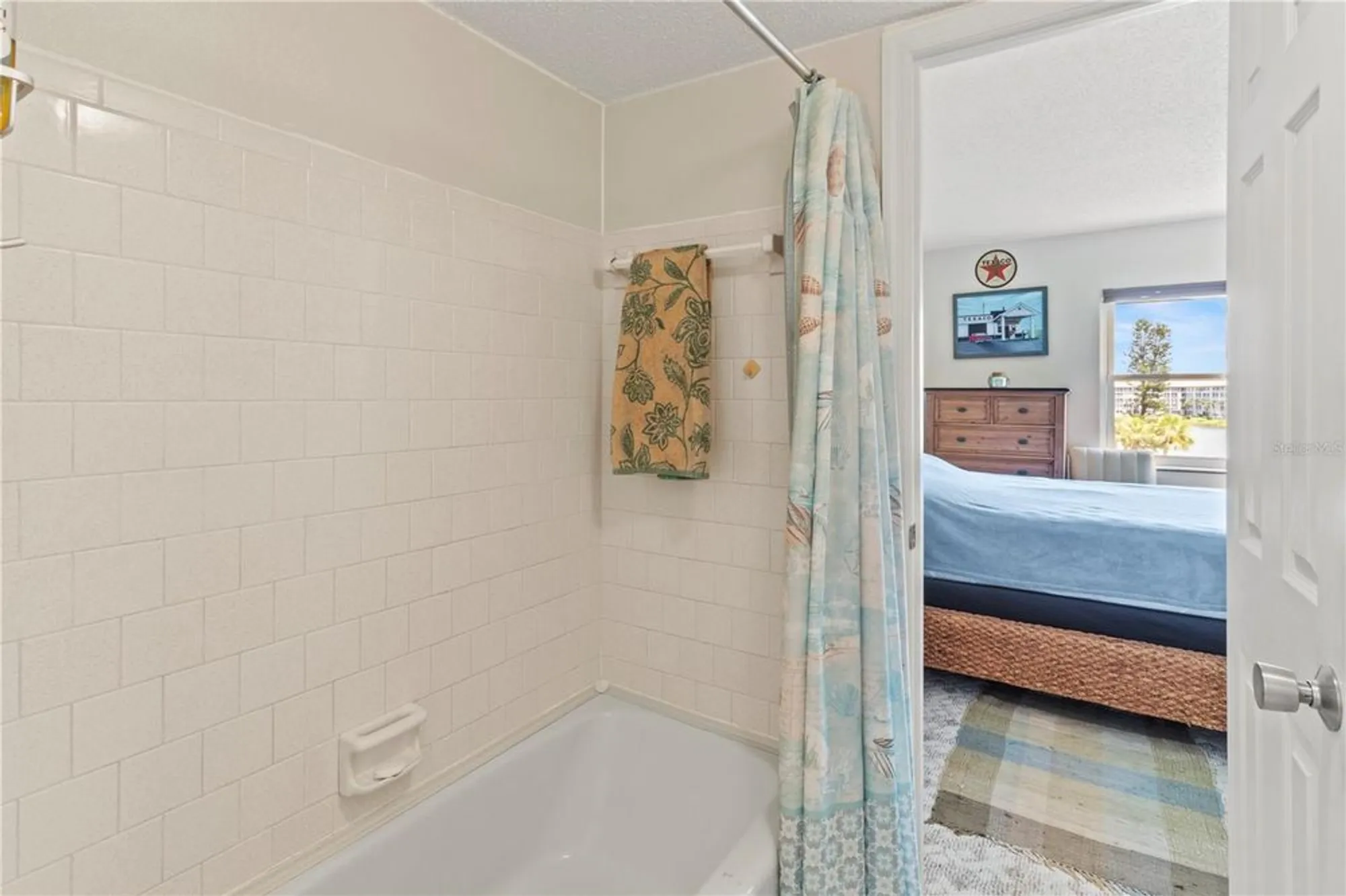 Property Slideshow image 17 of 38 | 4103 lake bayshore dr # 404, Bradenton, FL, 34205