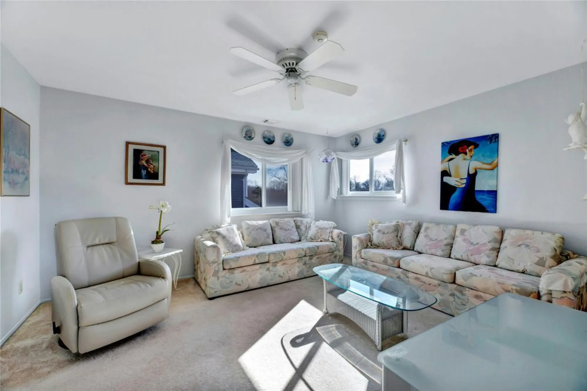 Property Slideshow image 12 of 25 | 107 e midland pond ct, Moriches, NY, 11955