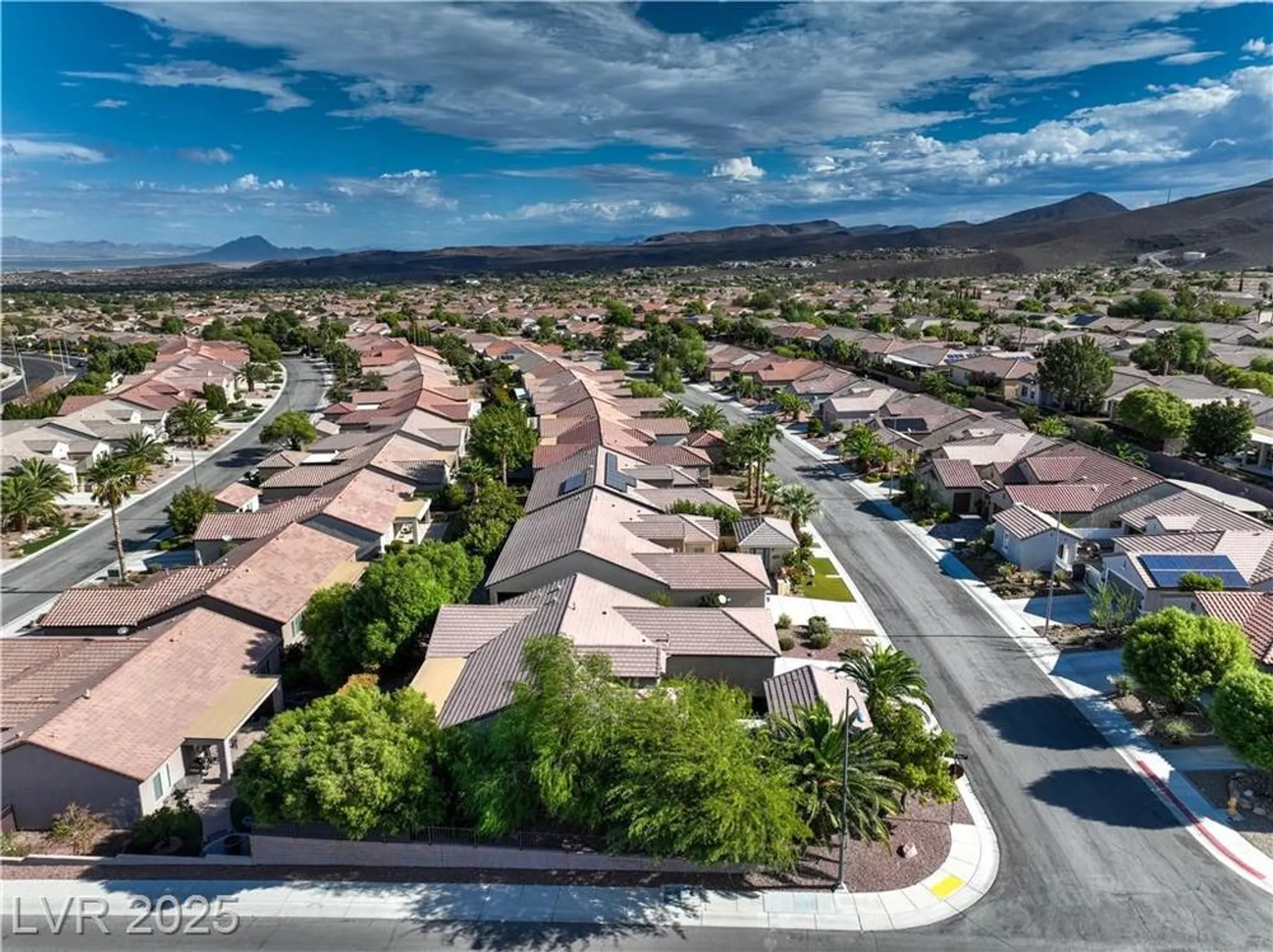 Property Slideshow image 47 of 52 | 2175 waterton rivers dr, Henderson, NV, 89044
