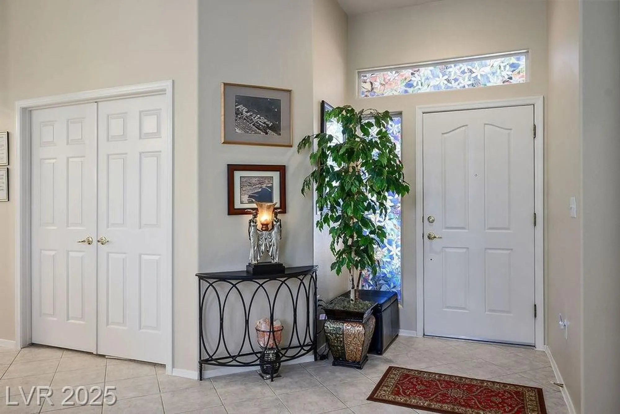 Property Slideshow image 12 of 74 | 10409 longwood dr, Las Vegas, NV, 89134