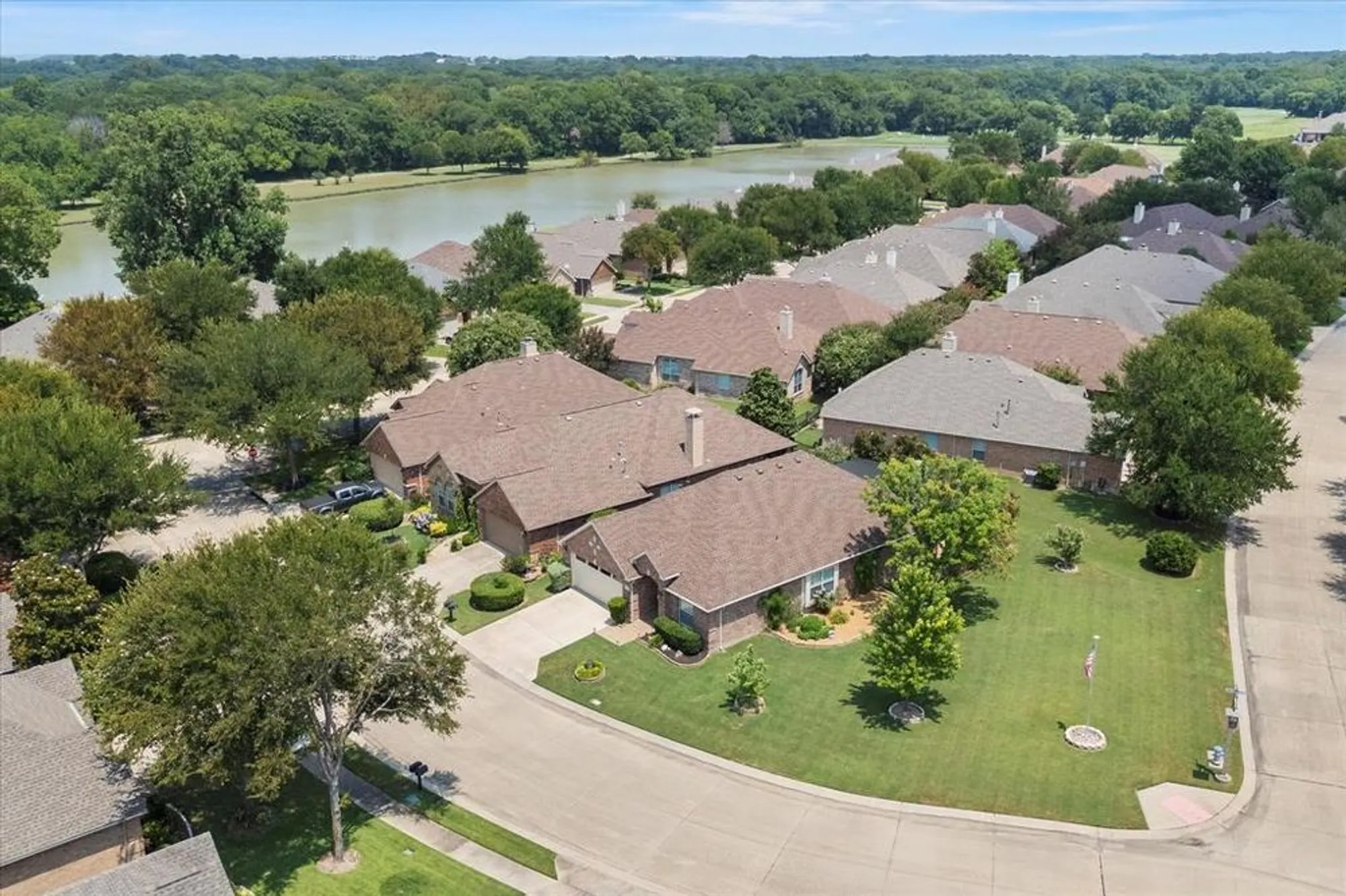 Property Slideshow image 30 of 37 | 927 oakland hills dr, Fairview, TX, 75069