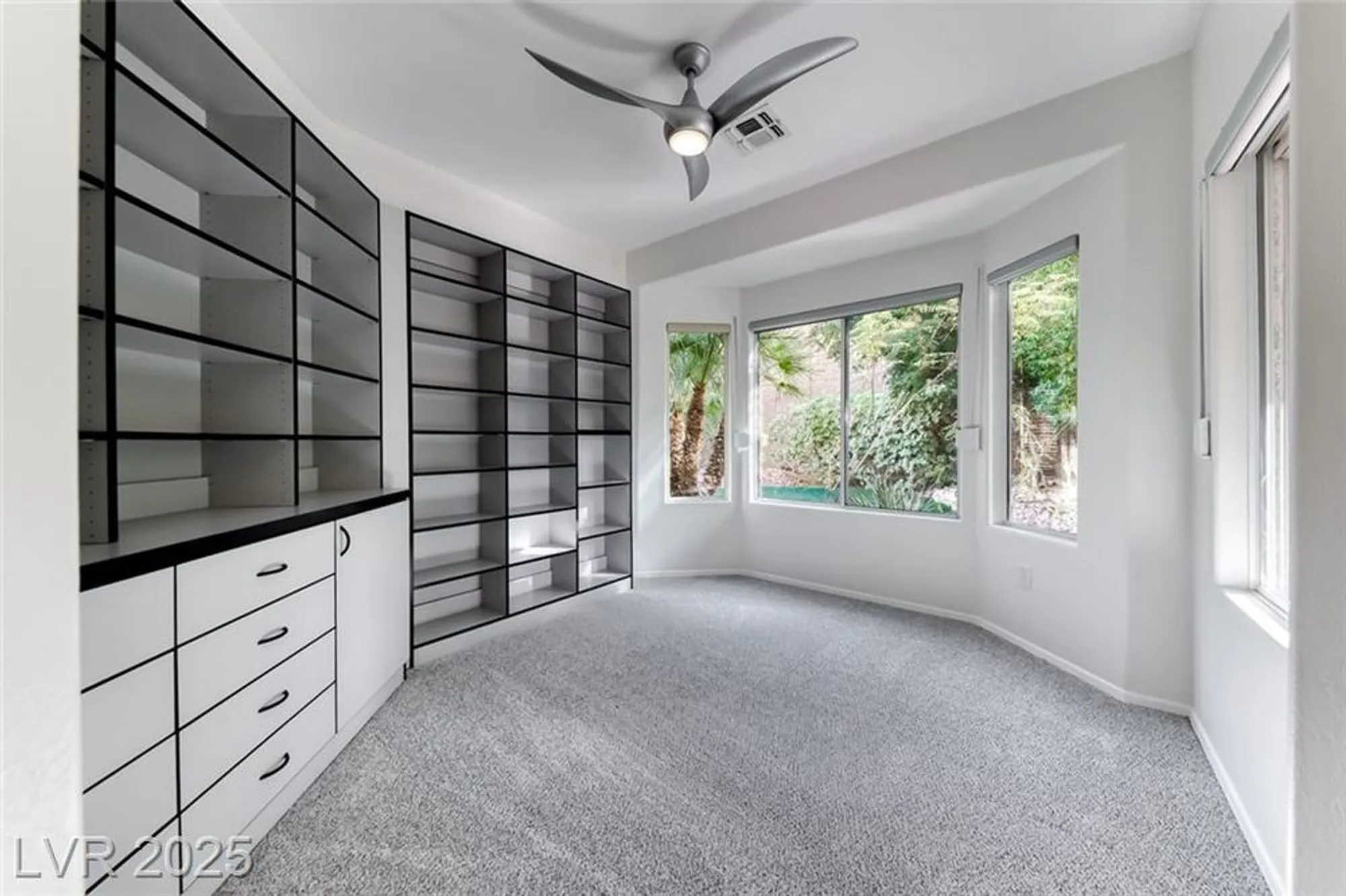 Property Slideshow image 16 of 50 | 3001 hartsville rd, Henderson, NV, 89052