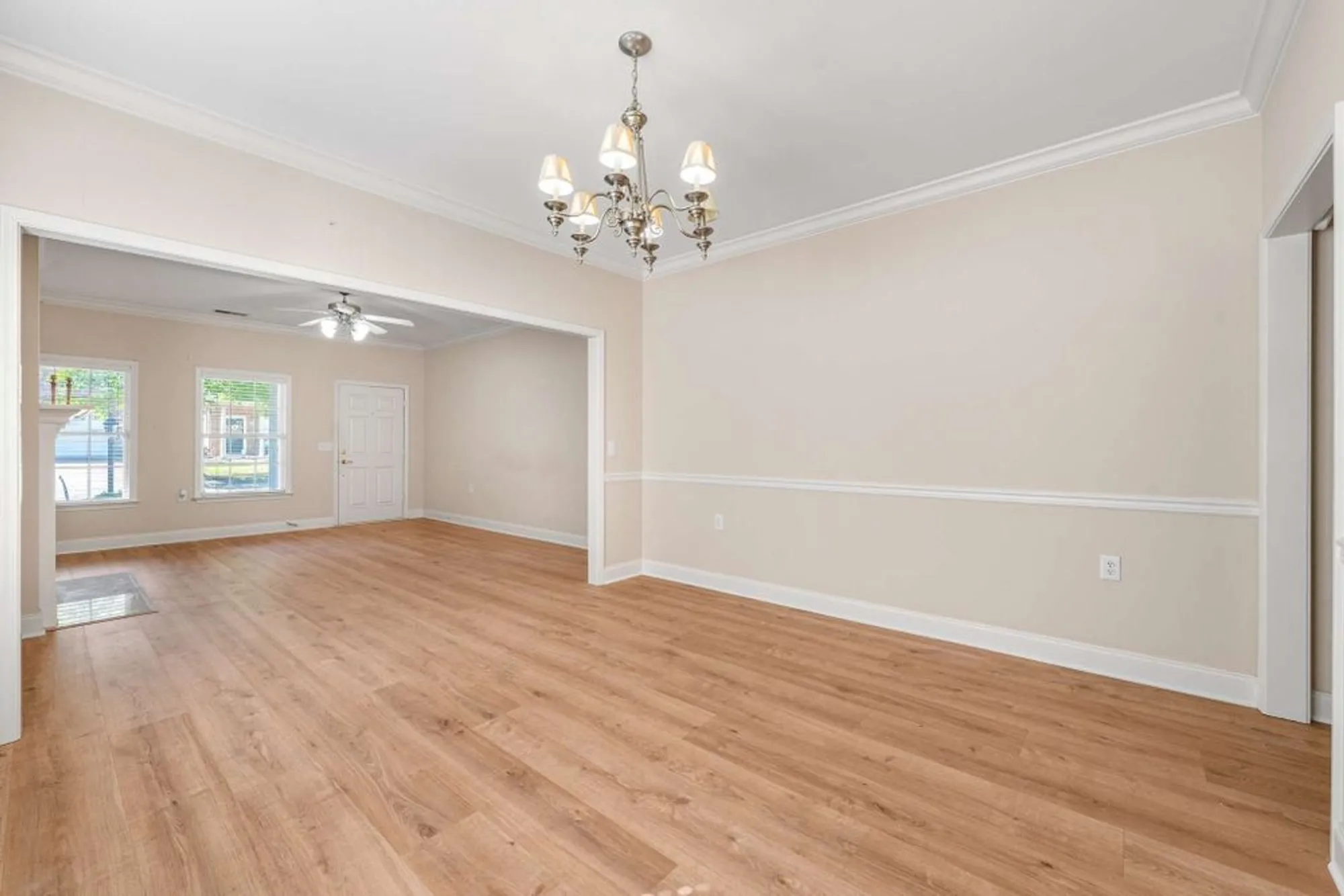 Property Slideshow image 10 of 47 | 215 wrennewood ln, Franklin, TN, 37064