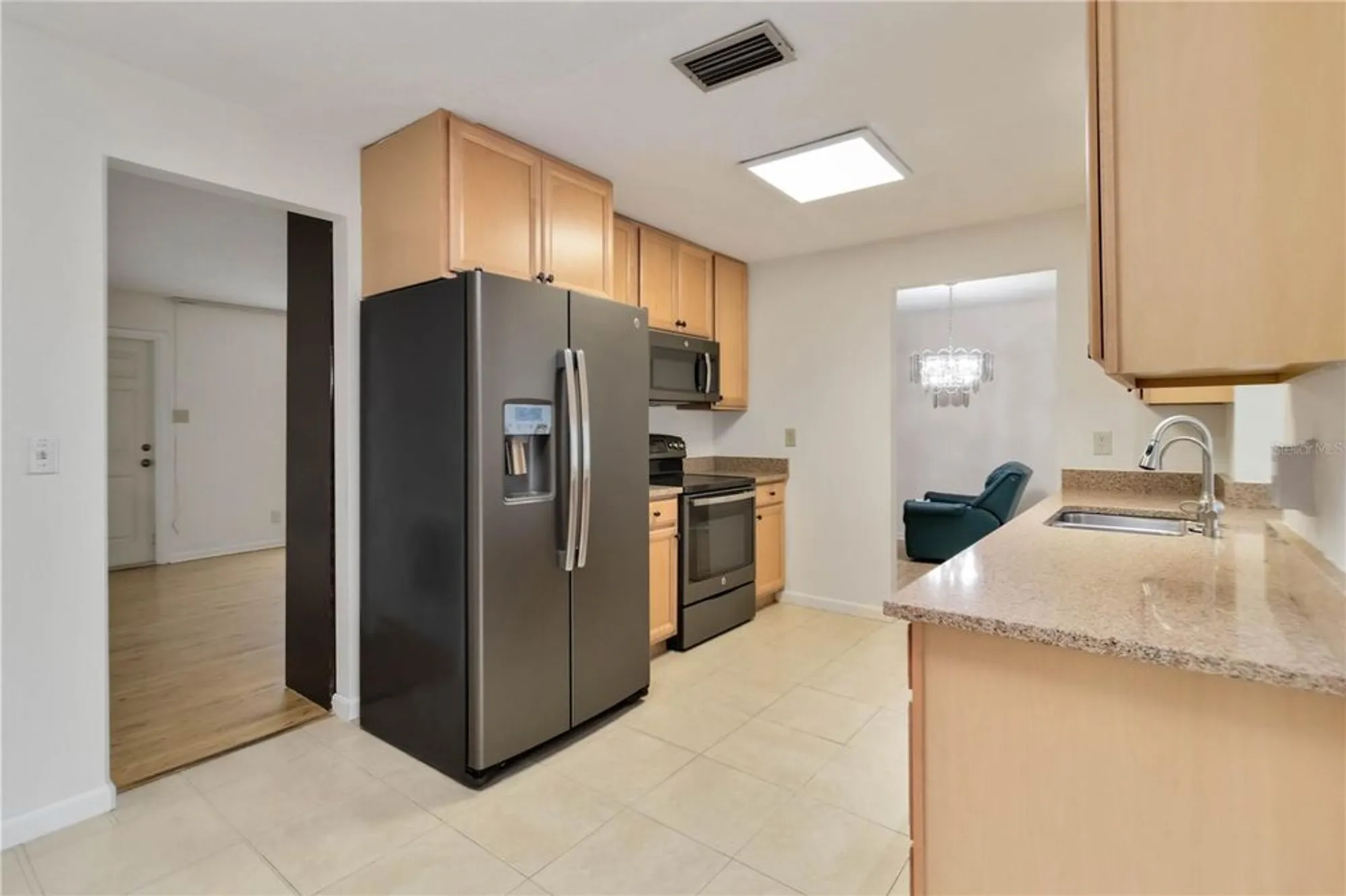 Property Slideshow image 16 of 57 | 735 nw 73rd ter, Margate, FL, 33063