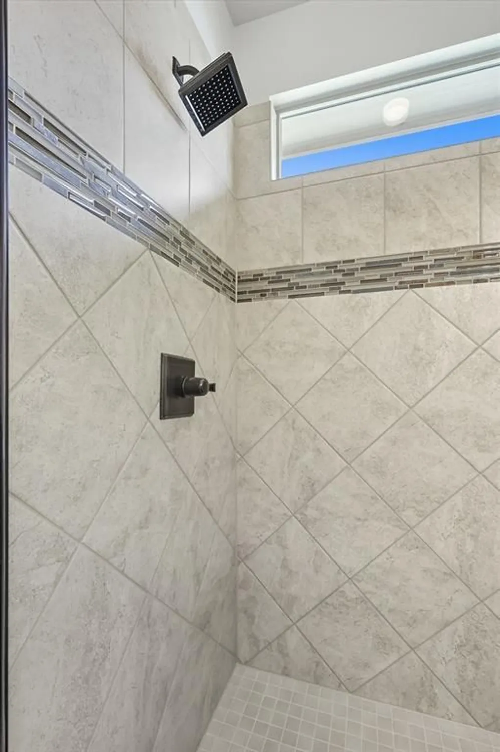 Property Slideshow image 15 of 32 | 11909 willet way, Denton, TX, 76207