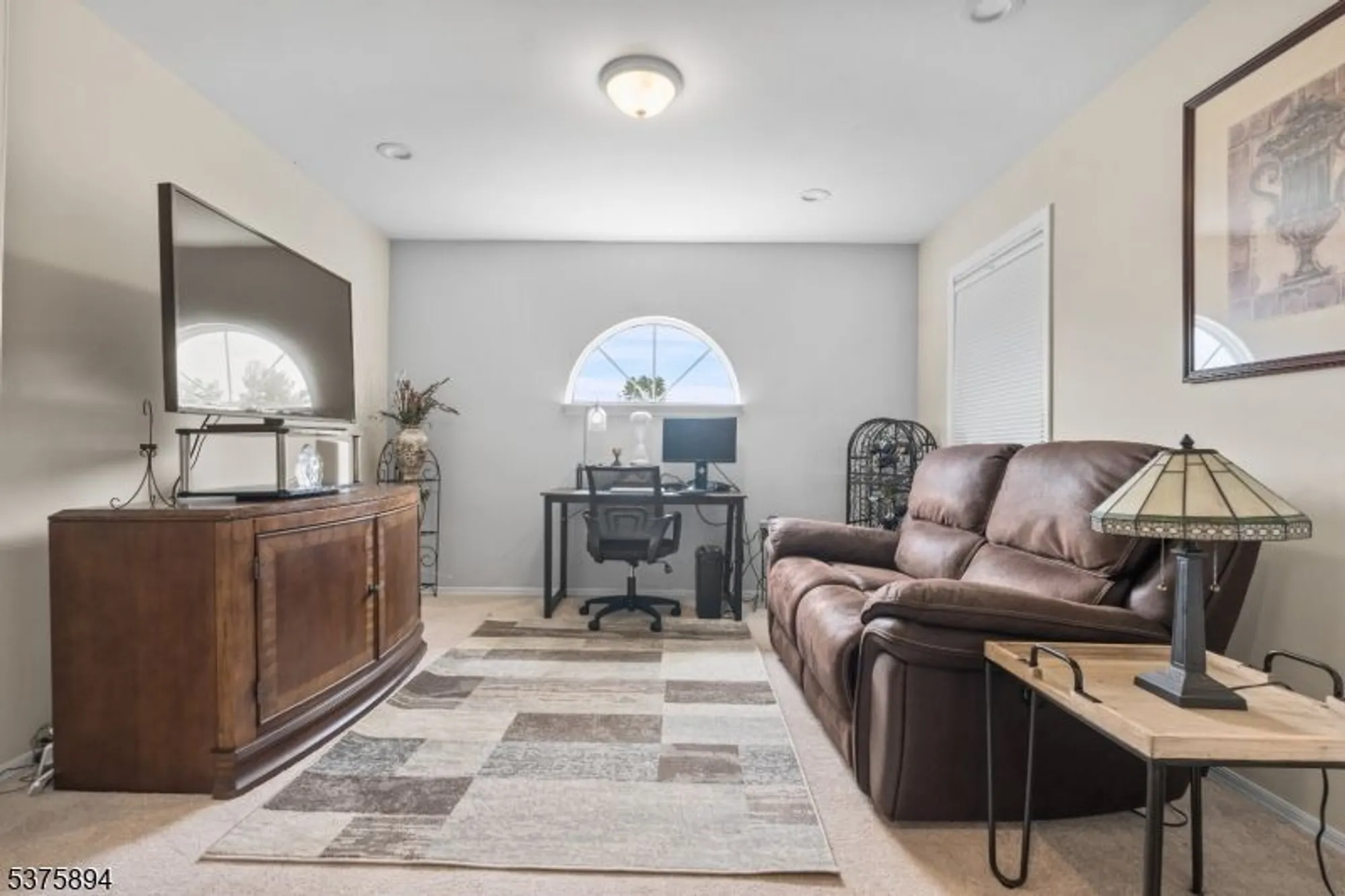 Property Slideshow image 17 of 19 | 20 dorchester dr, Monroe Twp, NJ, 08831