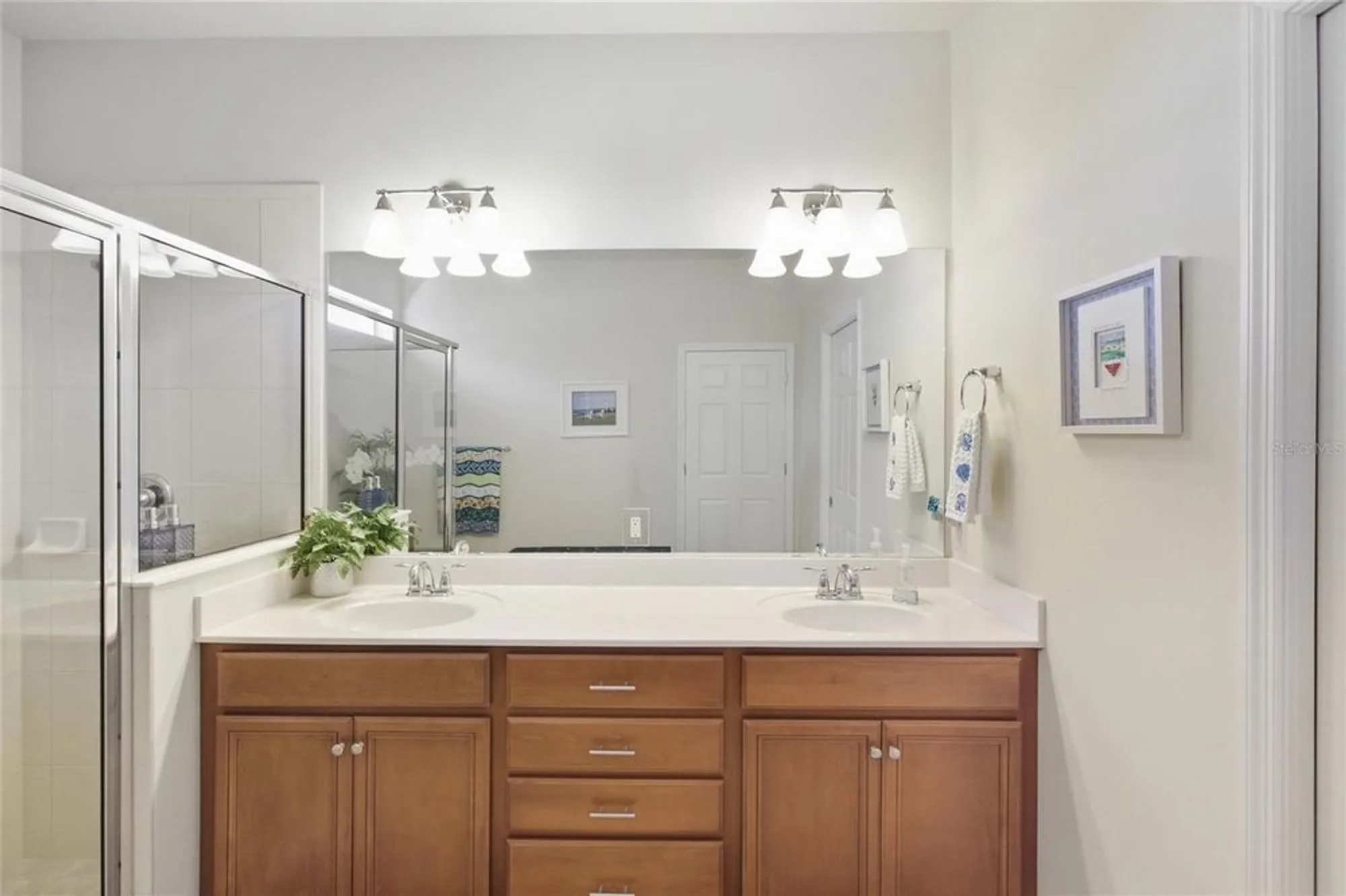 Property Slideshow image 22 of 63 | 6105 granaway ct, Sarasota, FL, 34238