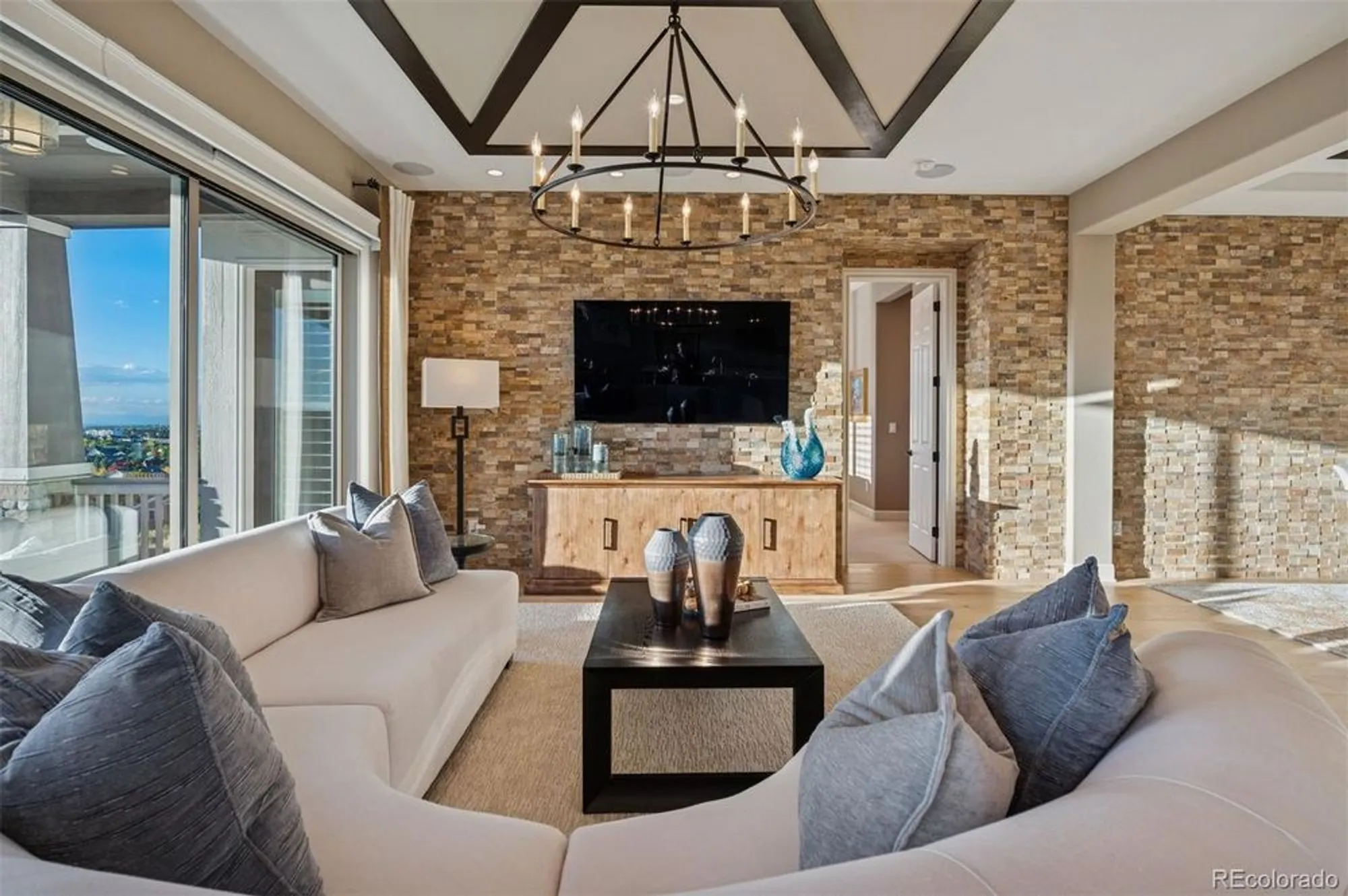 Property Slideshow image 11 of 48 | 8363 s winnipeg ct, Aurora, CO, 80016