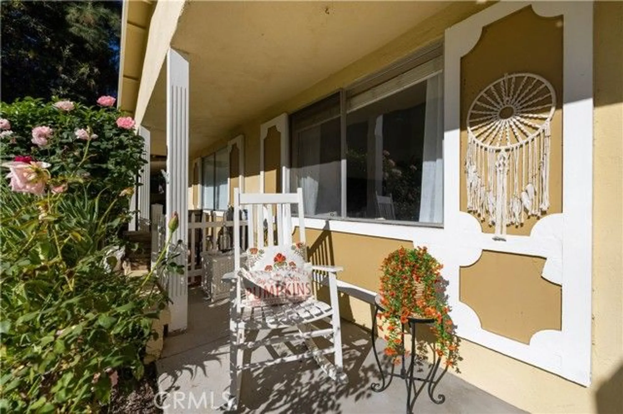 Property Slideshow image 19 of 30 | 19116 avenue of the oaks unit b, Newhall, CA, 91321