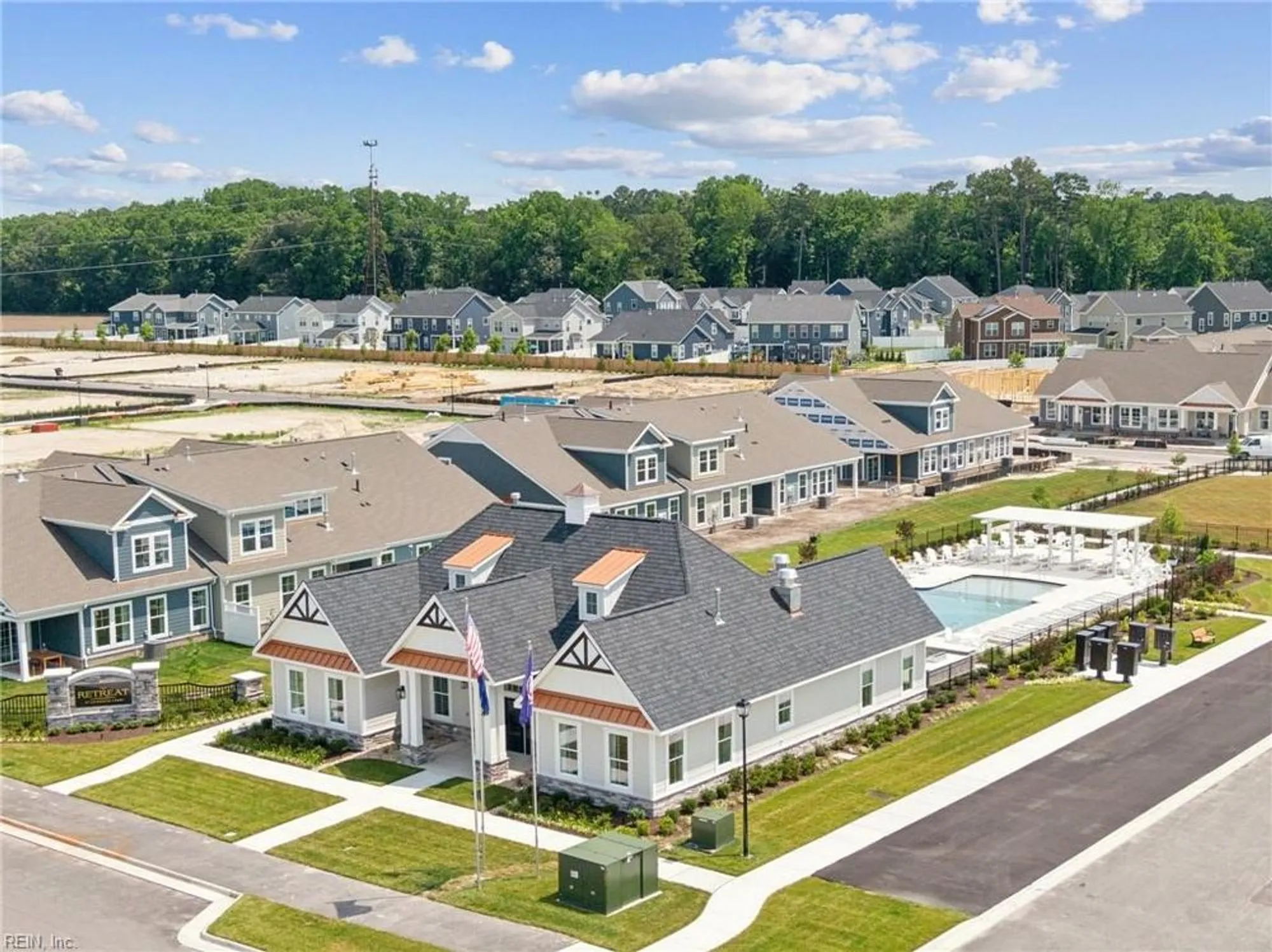 Property Slideshow image 29 of 34 | 2212 edwin dr, Chesapeake, VA, 23322