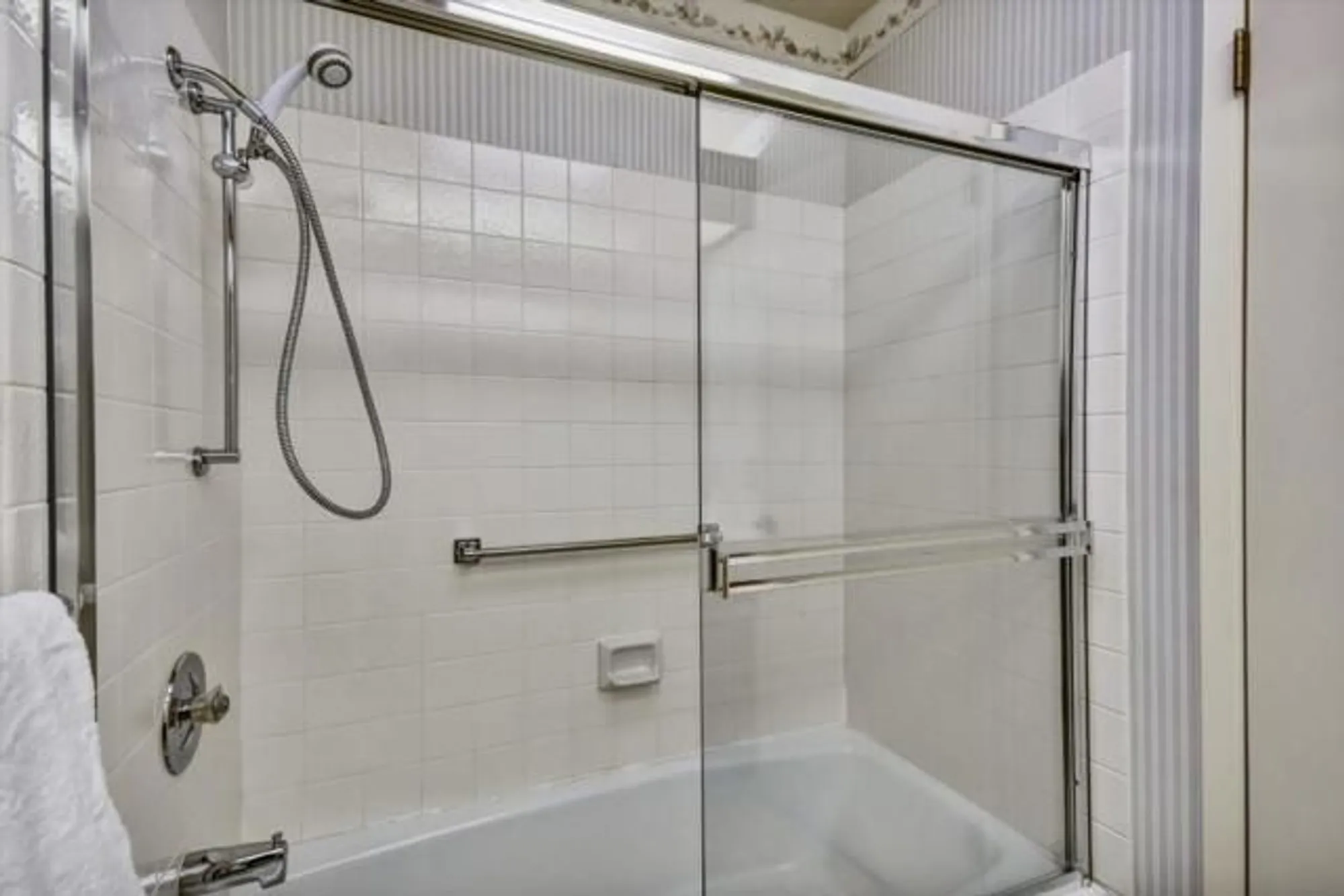 Property Slideshow image 12 of 59 | 7302 via granja, San Jose, CA, 95135