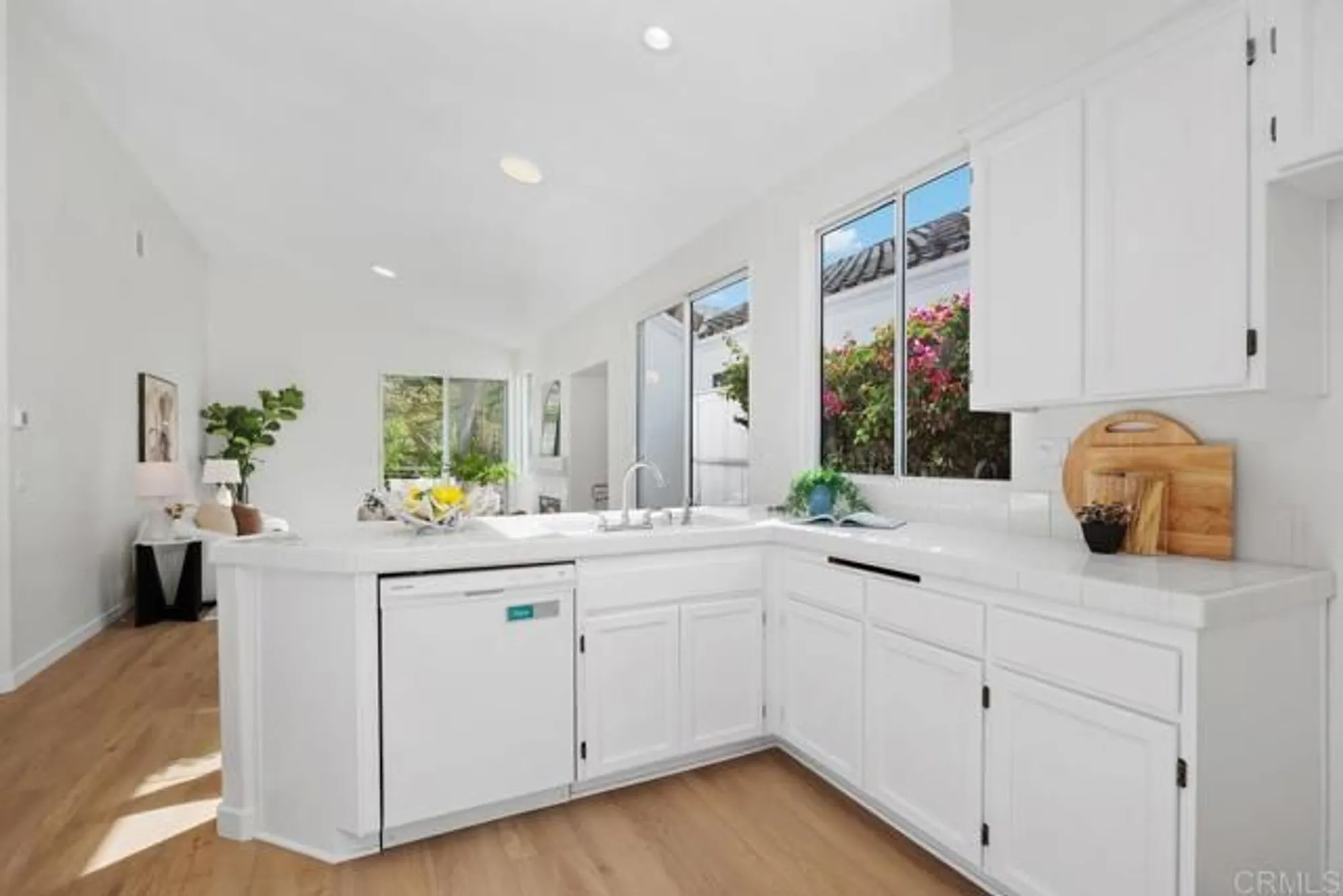 Property Slideshow image 15 of 52 | 4888 thebes way, Oceanside, CA, 92056