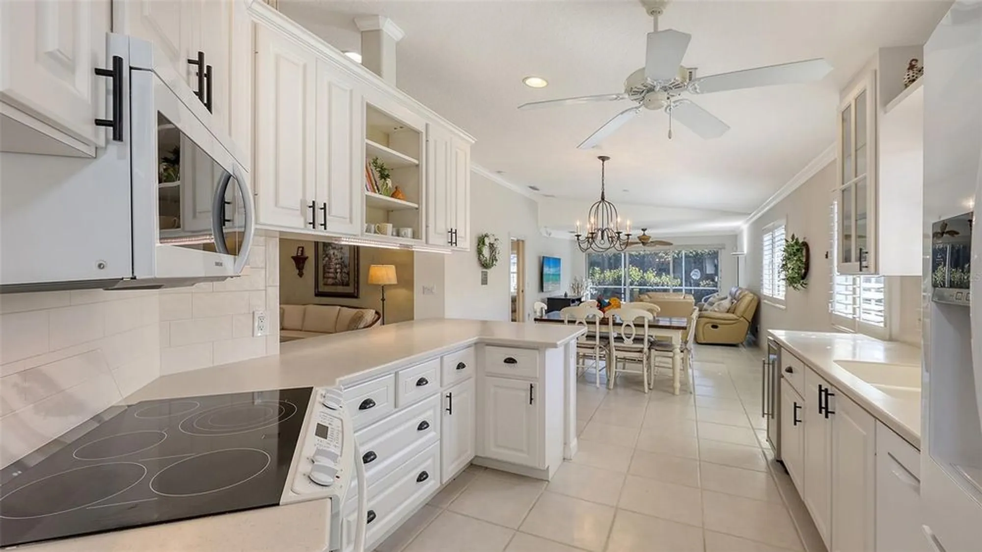 Property Slideshow image 12 of 93 | 7575 quinto dr, Sarasota, FL, 34238