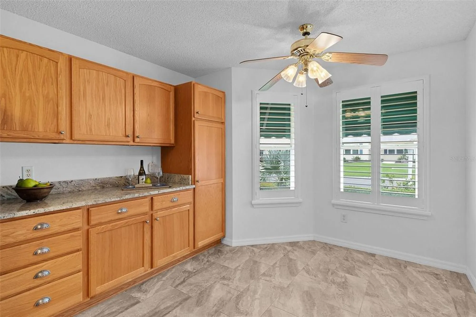 Property Slideshow image 13 of 39 | 17718 se 81st wynstone ave, The Villages, FL, 32162