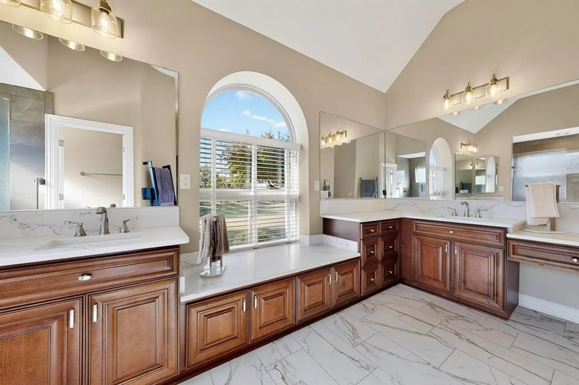 Property Slideshow image 32 of 40 | 8800 sarasota, Denton, TX, 76207