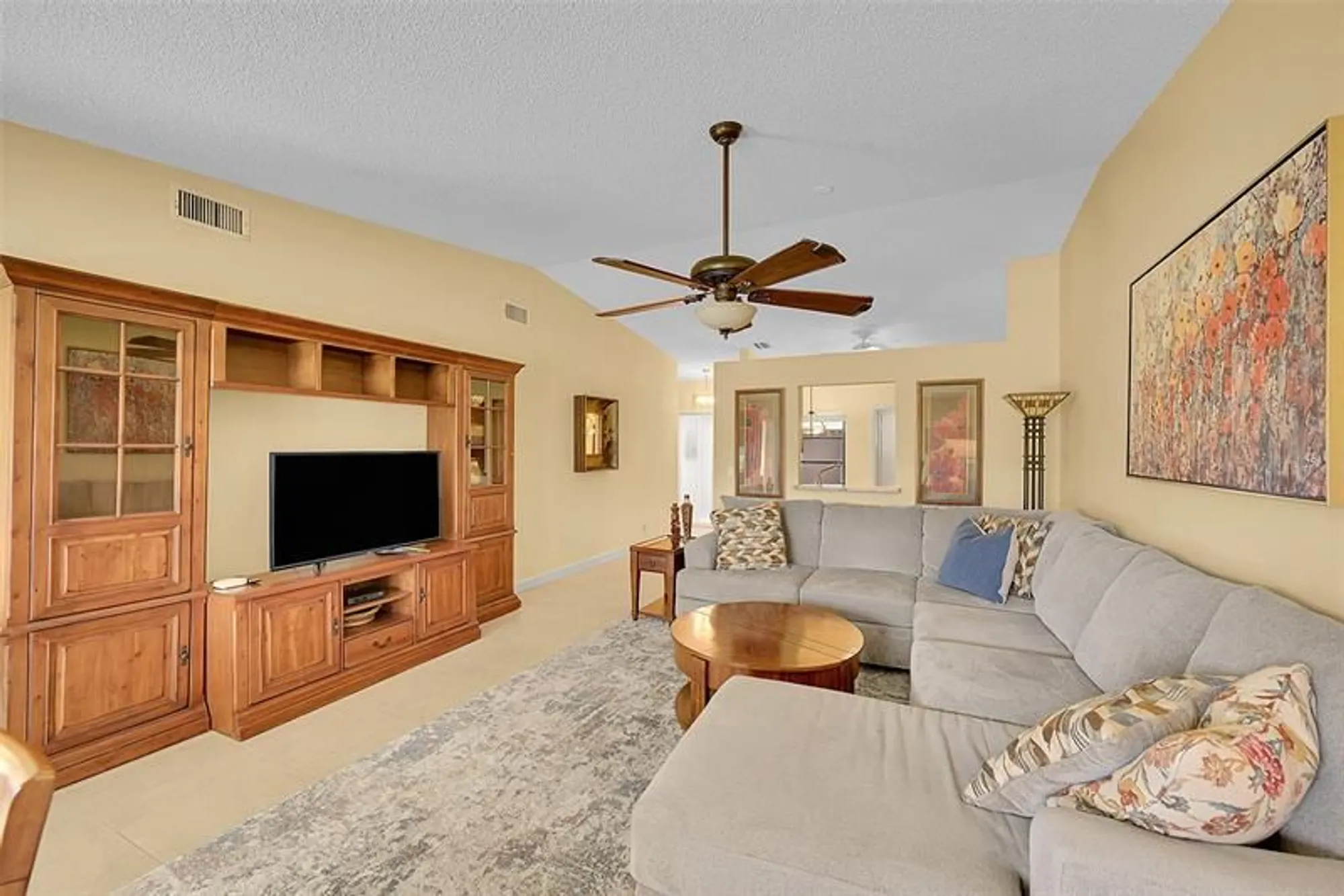 Property Slideshow image 9 of 26 | 8252 springlake dr # 8252, Boca Raton, FL, 33496