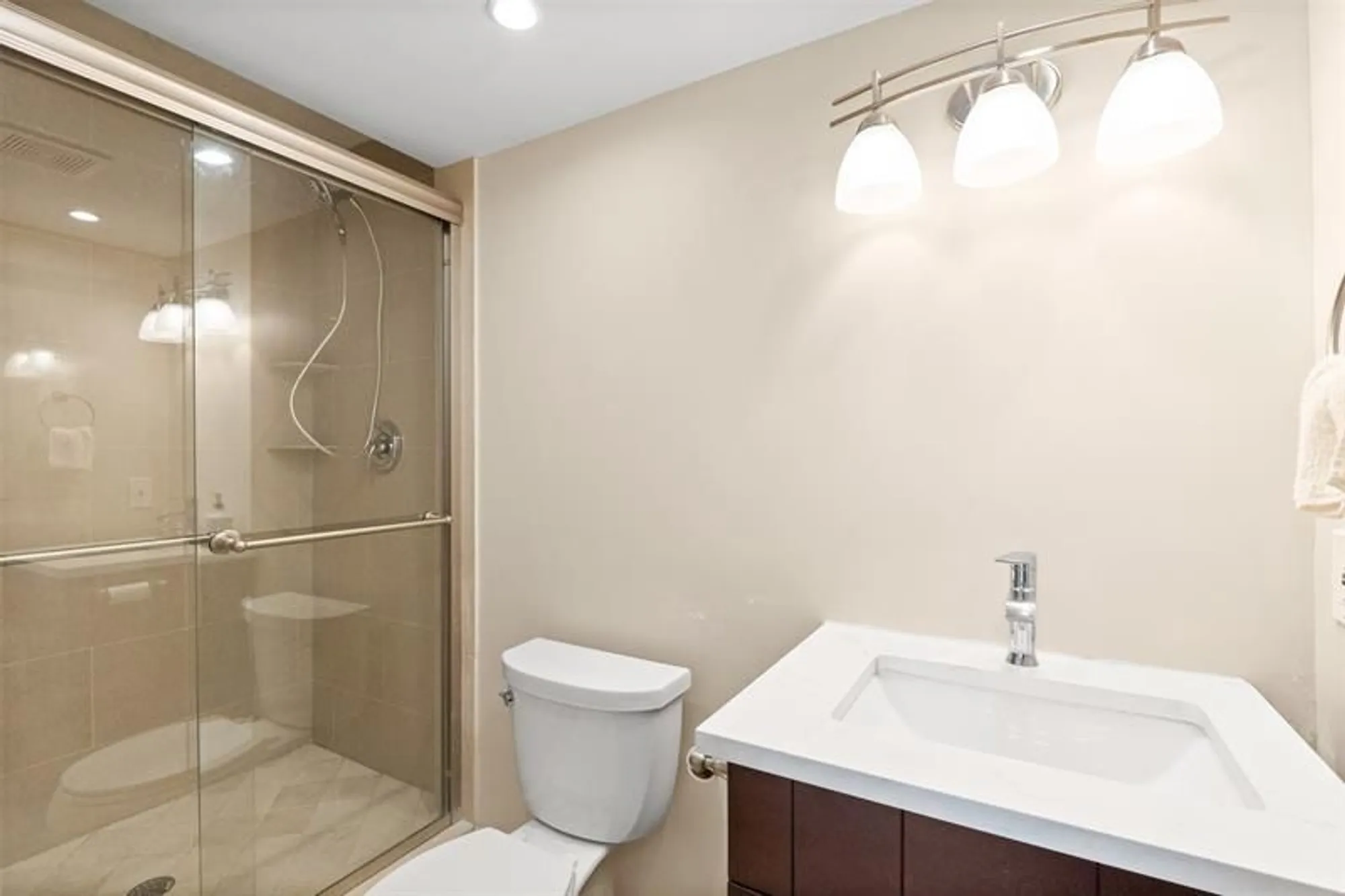 Property Slideshow image 10 of 28 | 3057 newport n # 3057, Deerfield Beach, FL, 33442