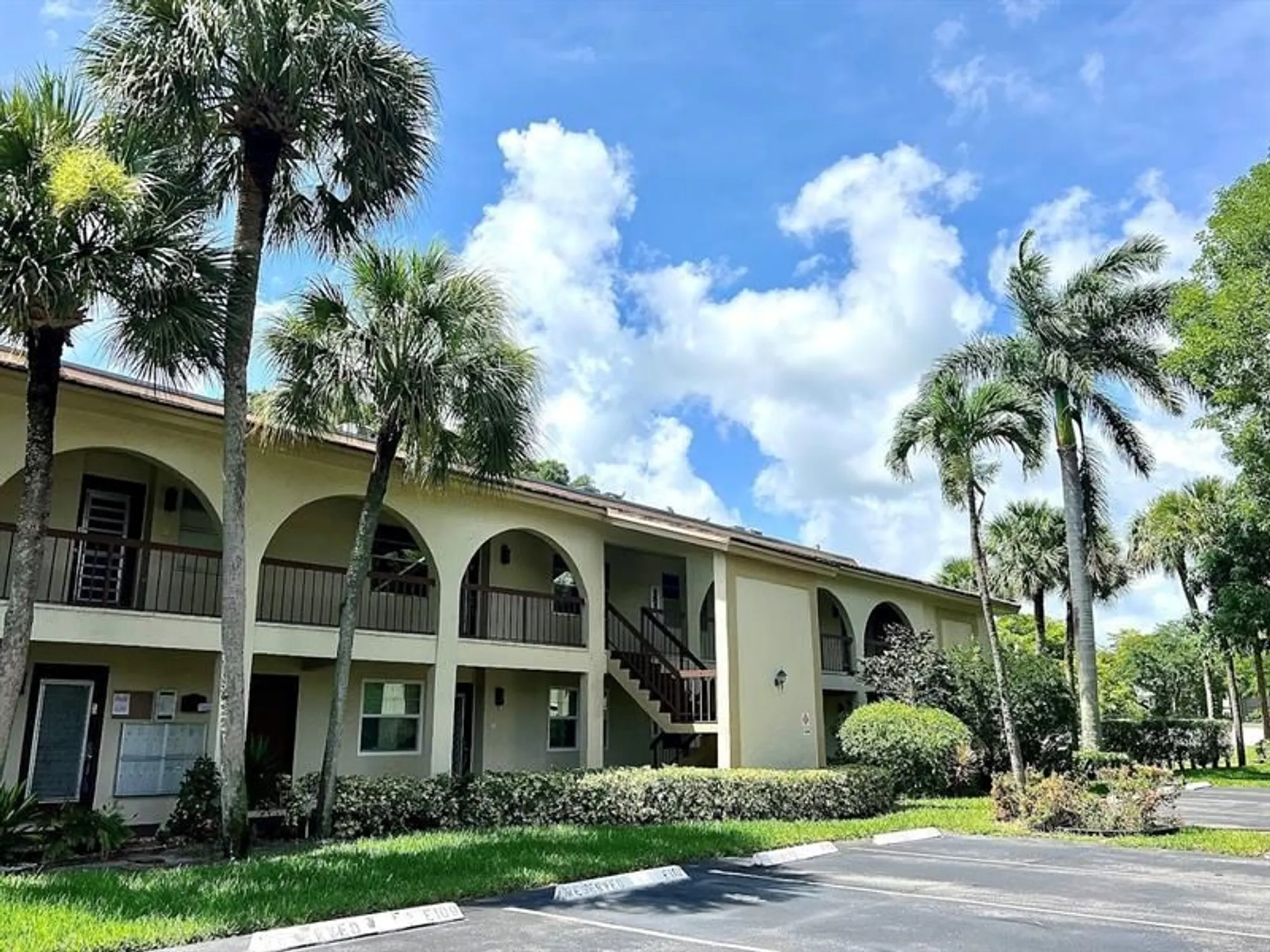 Property Slideshow image 25 of 57 | 2606 nassau bnd h2, Coconut Creek, FL, 33066