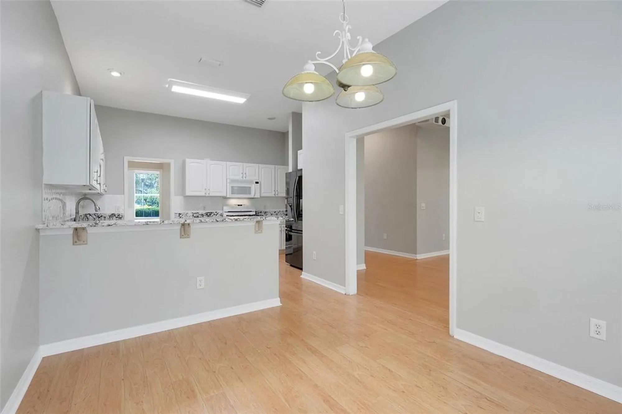 Property Slideshow image 16 of 46 | 1042 avenida sonoma, Lady Lake, FL, 32159