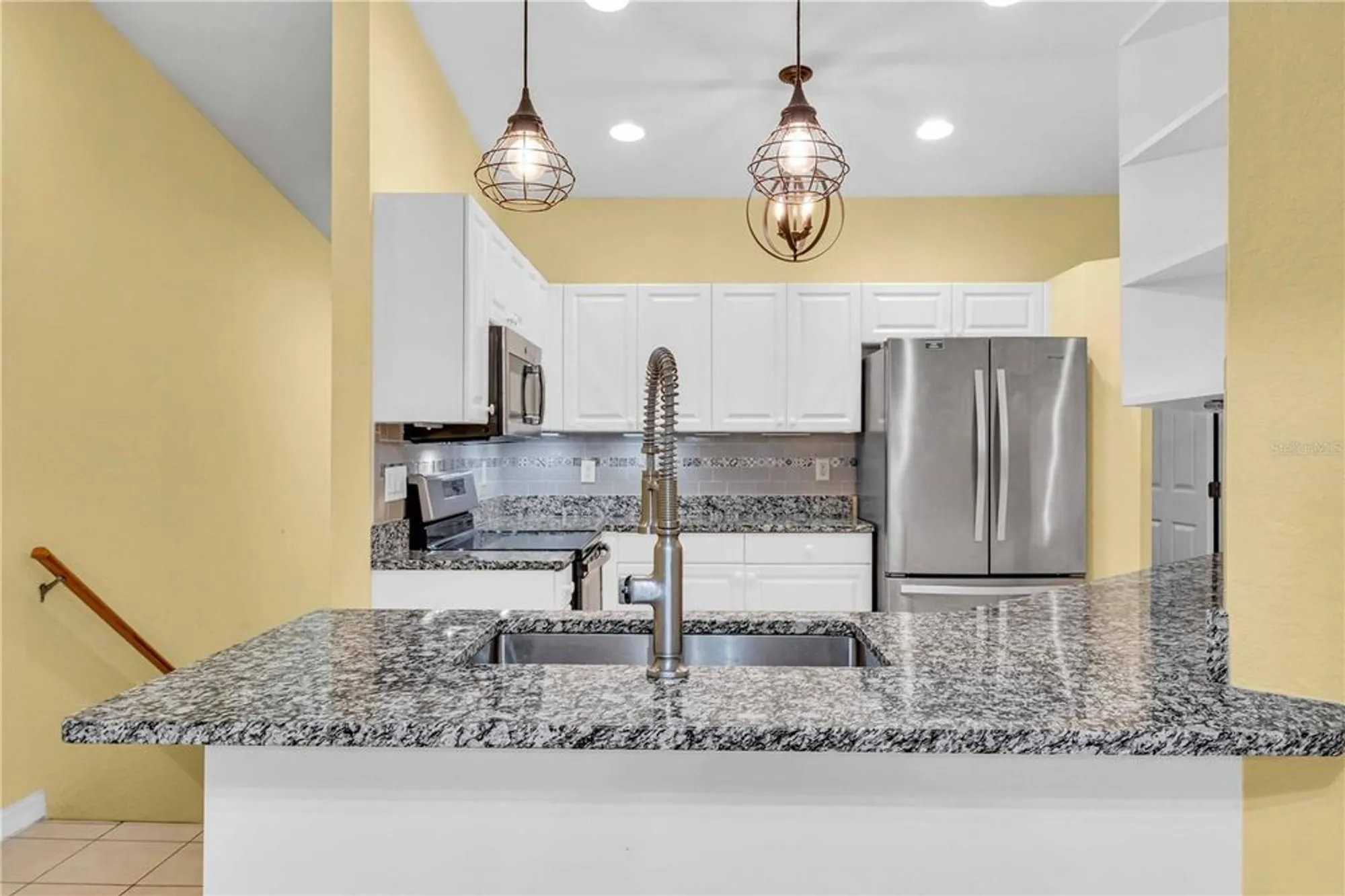 Property Slideshow image 4 of 51 | 6421 bay cedar ln, Bradenton, FL, 34203