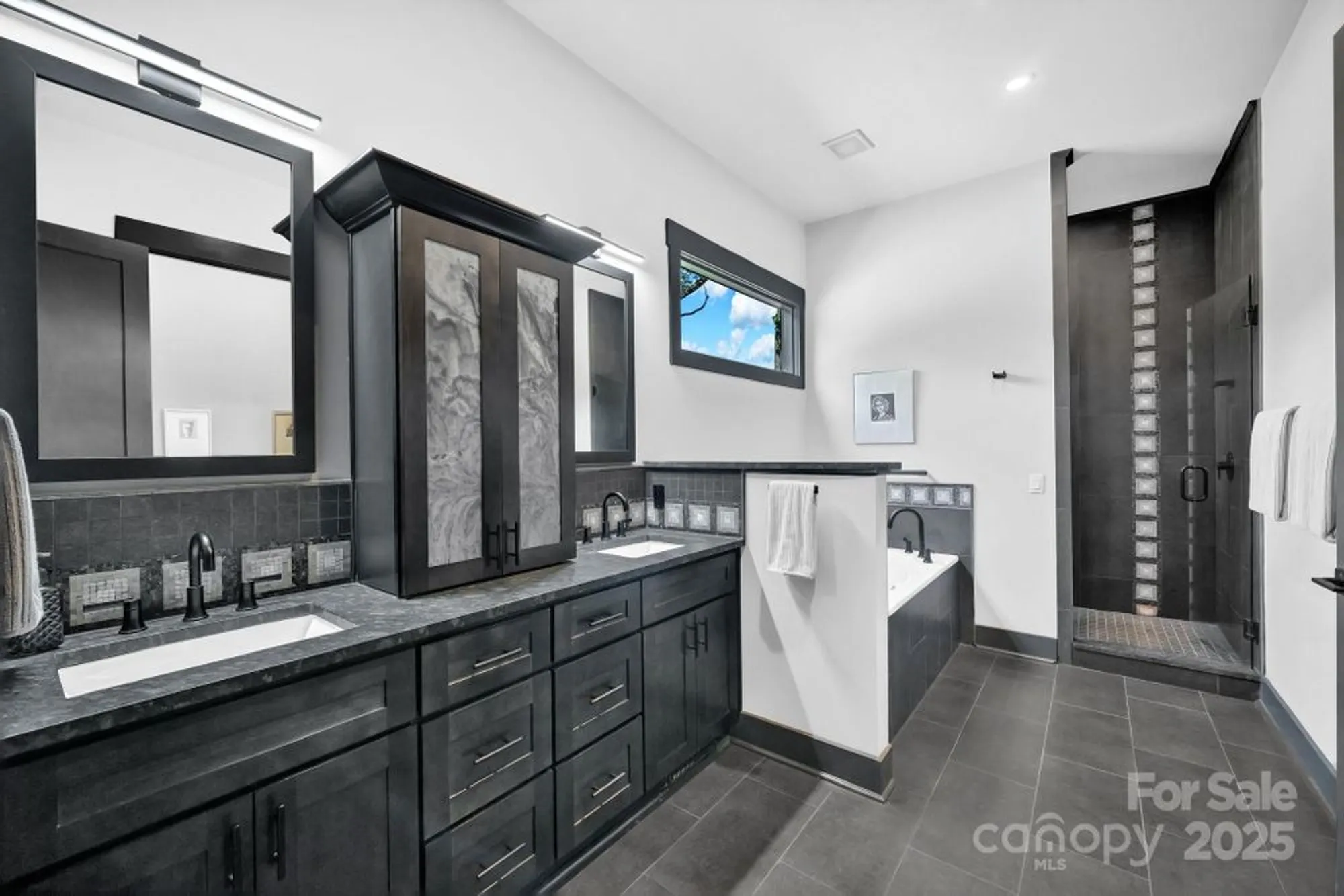 Property Slideshow image 24 of 48 | 36 northland ct, Flat Rock, NC, 28731