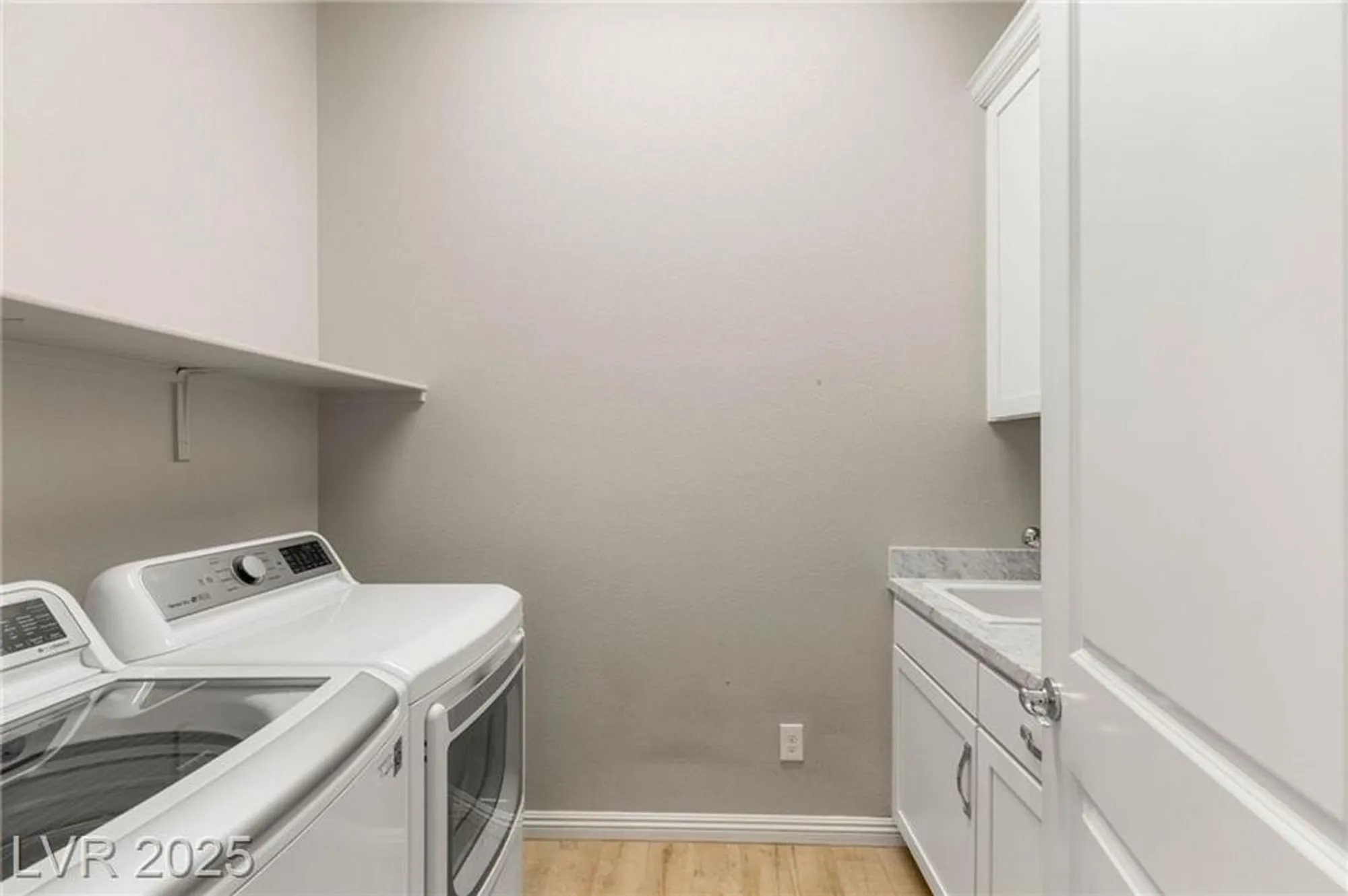 Property Slideshow image 22 of 58 | 9985 regency canyon way, Las Vegas, NV, 89148