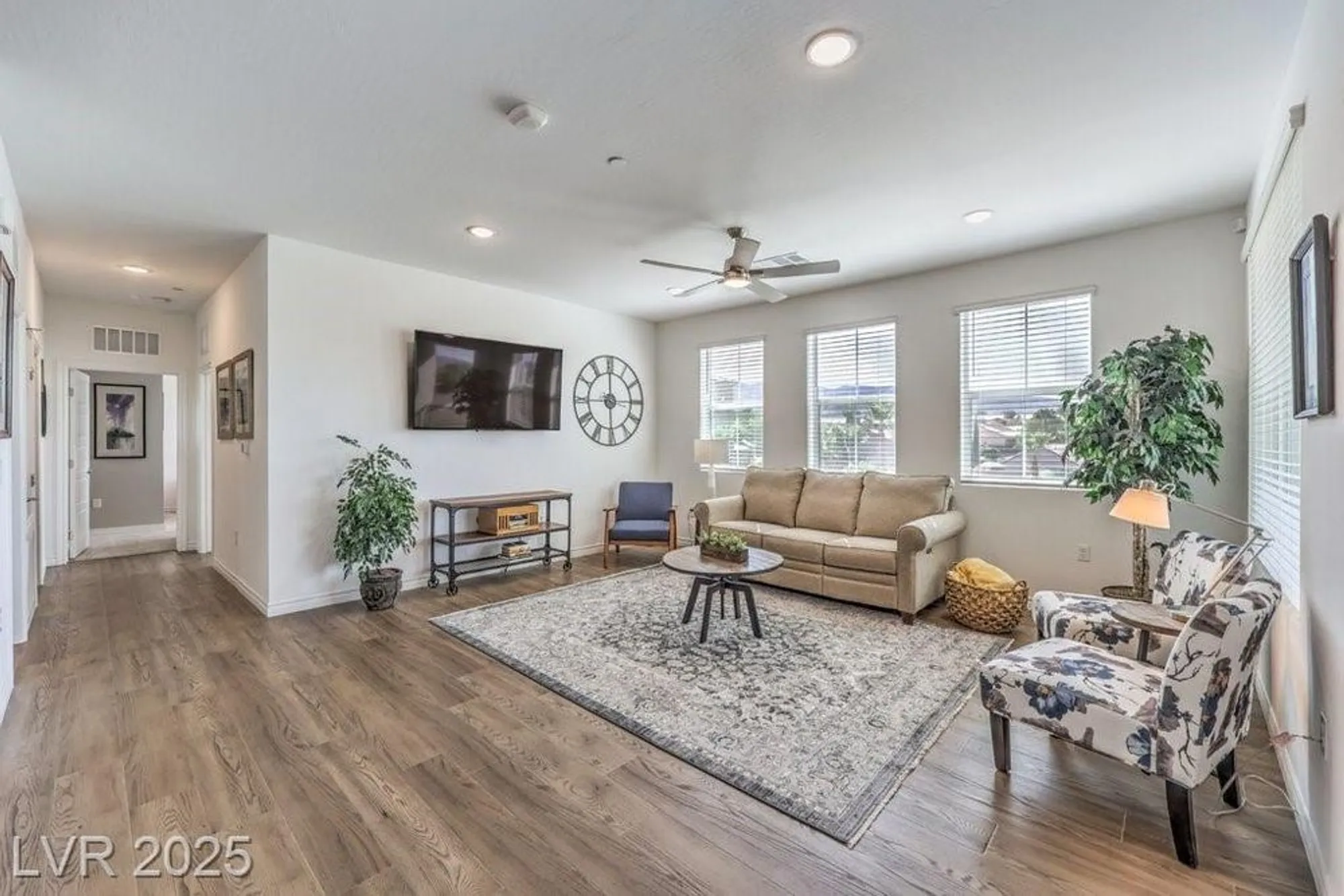 Property Slideshow image 31 of 70 | 2555 hampton rd 10303, Henderson, NV, 89052