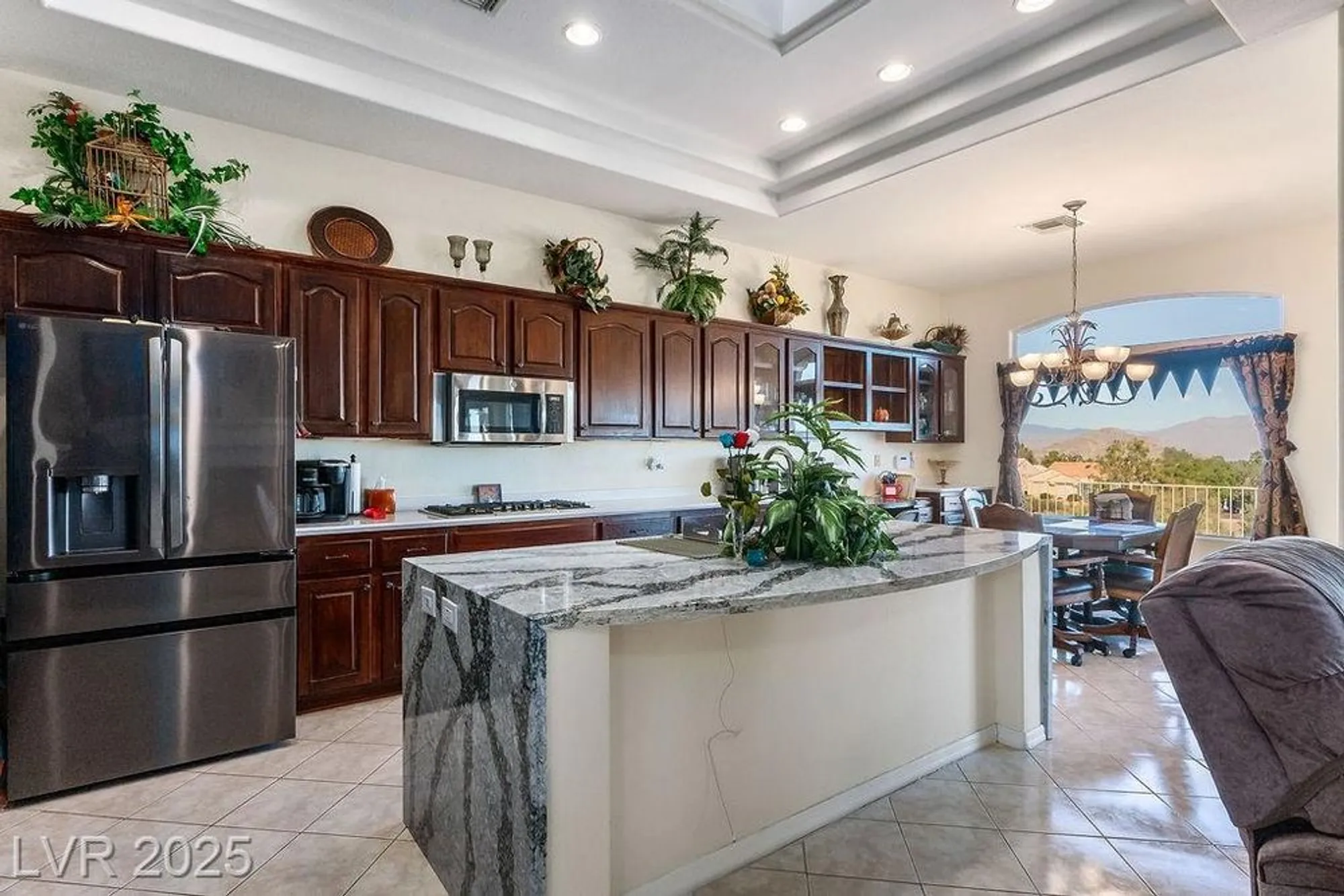 Property Slideshow image 8 of 99 | 10712 button willow dr, Las Vegas, NV, 89134