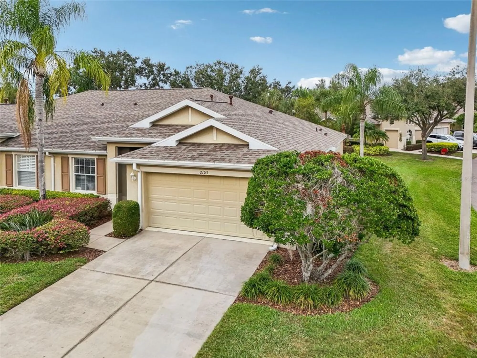 Property Slideshow image 55 of 61 | 2103 grantham greens dr, Sun City Center, FL, 33573