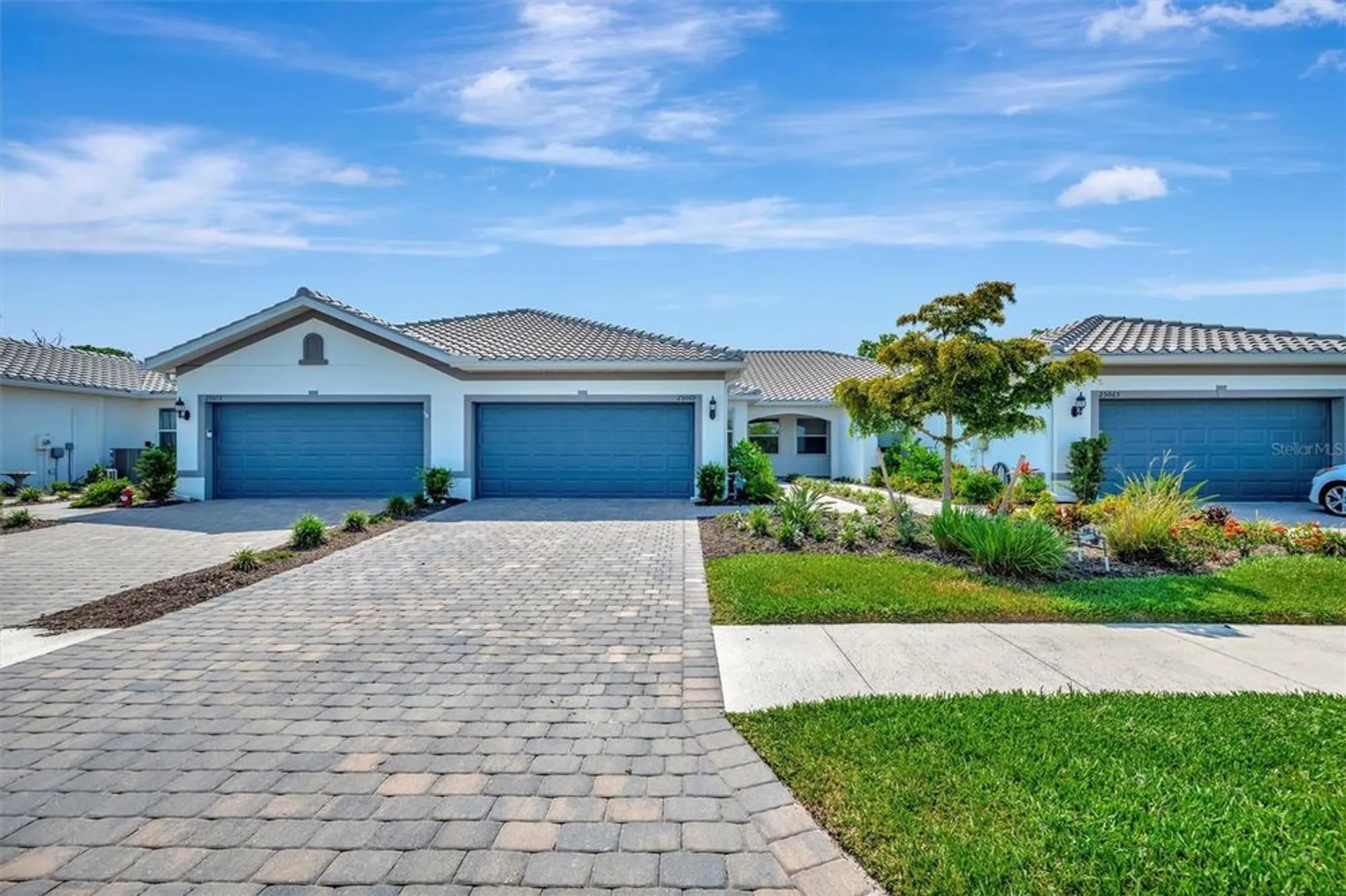 Property Slideshow image 3 of 59 | 25069 pearl lake cir, Englewood, FL, 34223