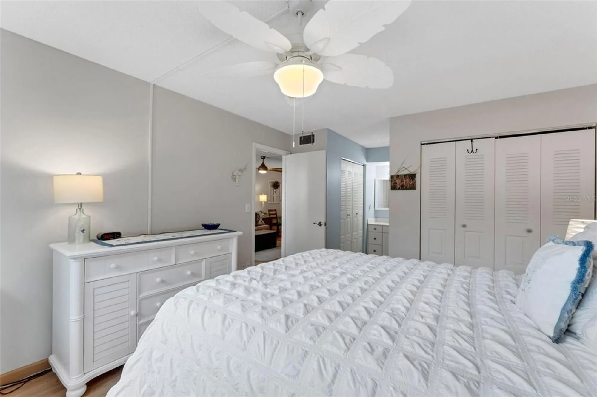 Property Slideshow image 16 of 78 | 3140 highlands blvd f, Palm Harbor, FL, 34684